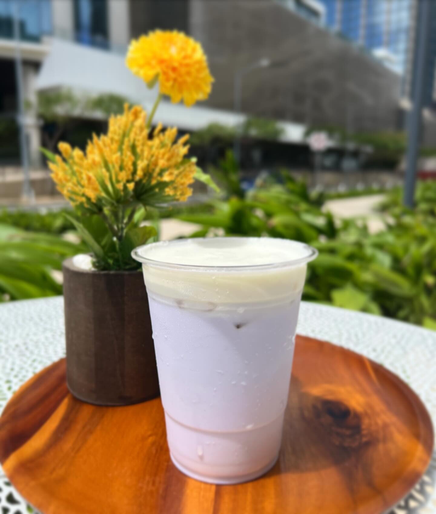 Happy Good Friday! 💜 

Start off your Easter weekend with our Sea Salt Taro Latte! It&rsquo;s a sweet taro latte base with vanilla sea salt foam on top. It&rsquo;s the perfect sweet and salty combo! This is also one of our non-caffeinated options, s