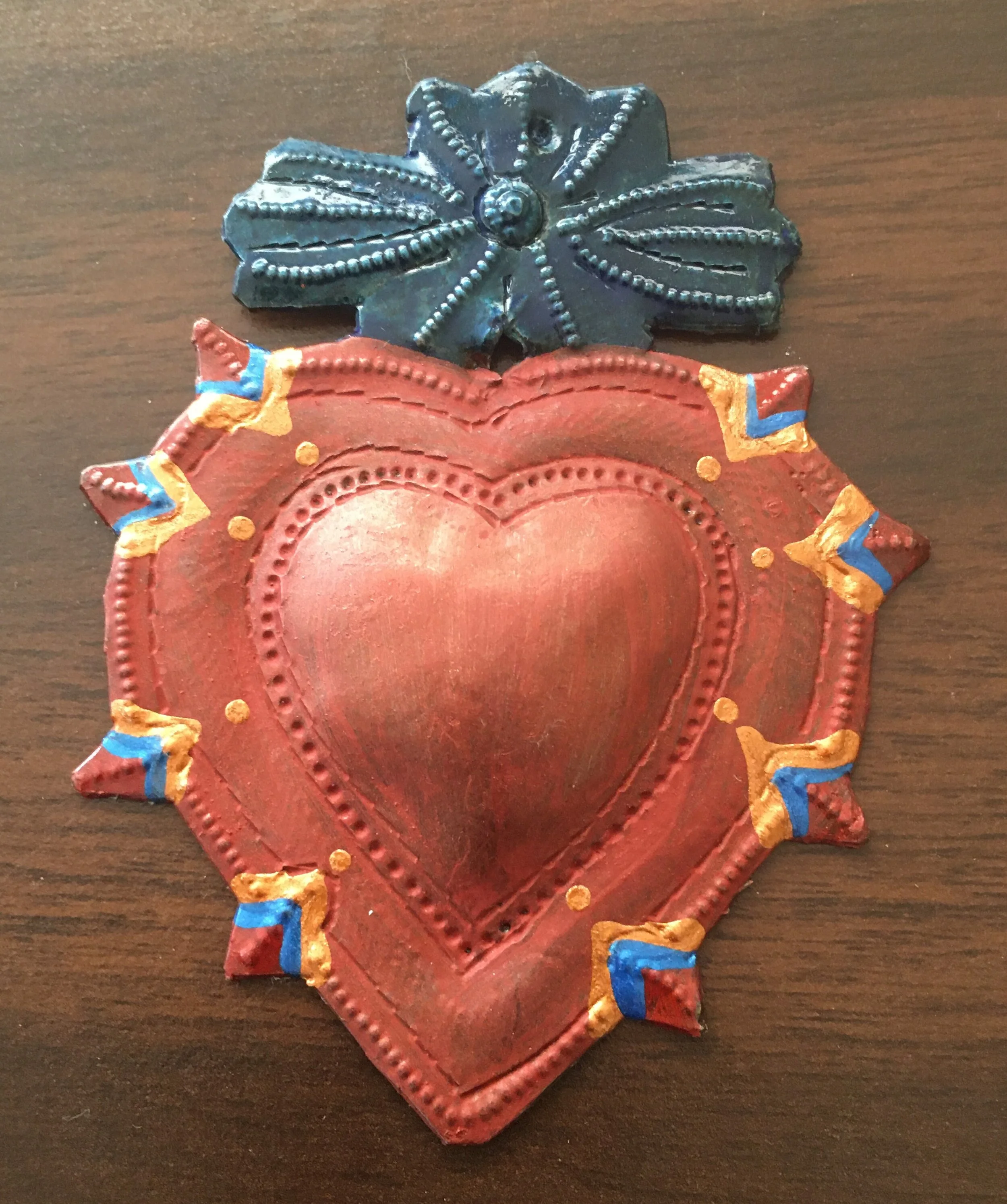 #12-M Royal Crown Winged Heart detail.JPG