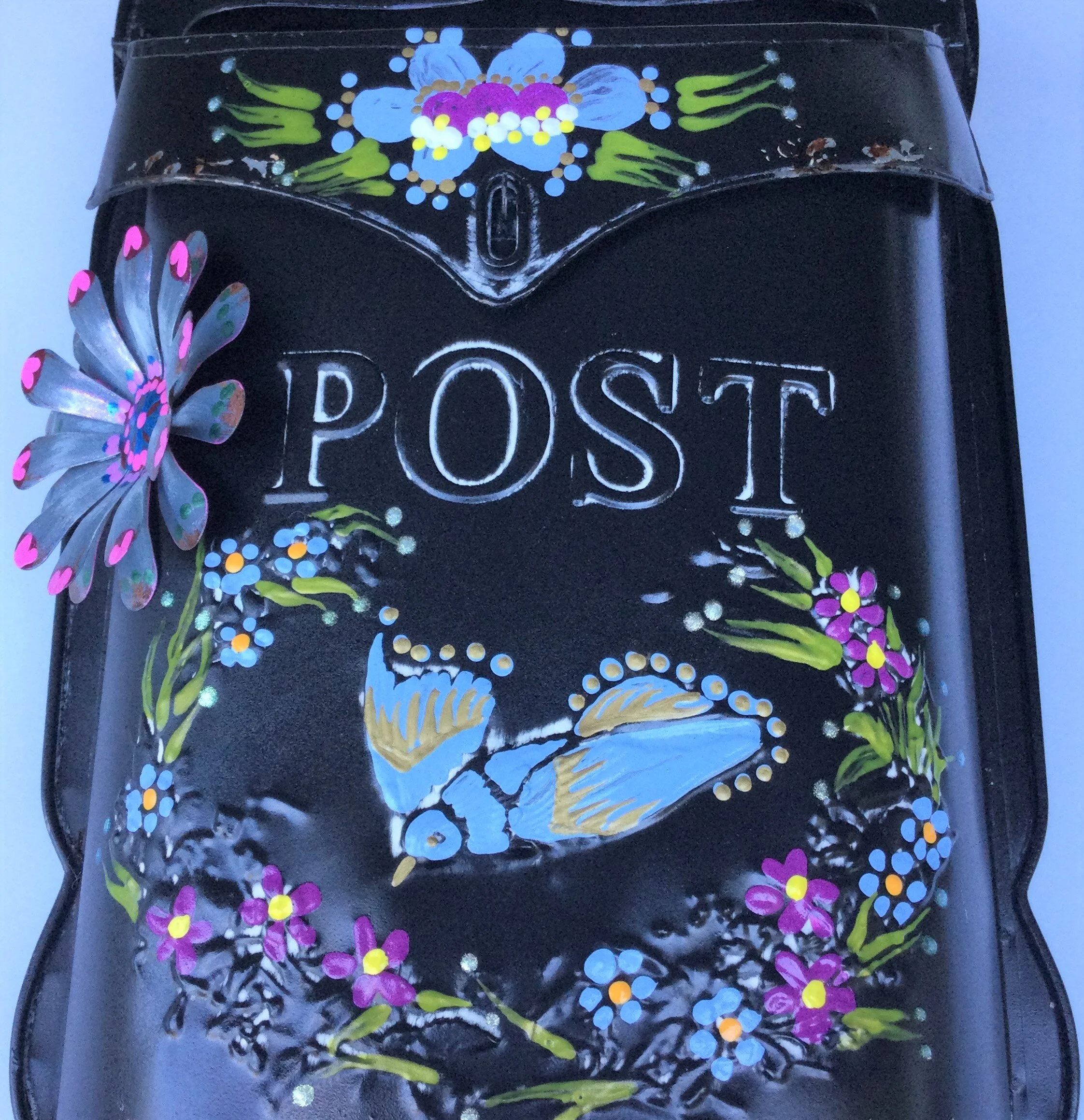 #63 Midnight Post detail.JPG