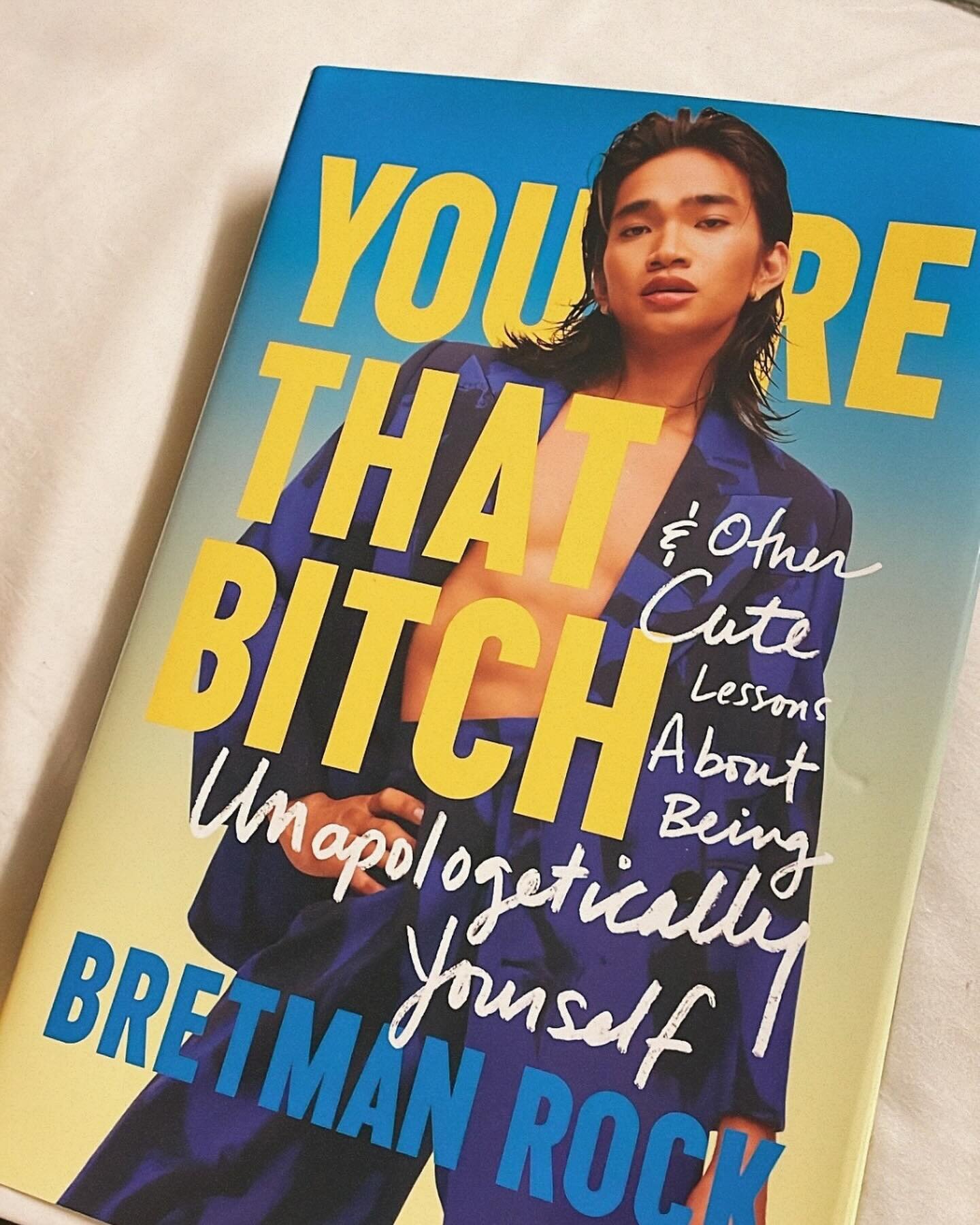 @bretmanrock giving me alllll the confidence to start stuff this year so i did it. 🔥

i started an online book club! if you&rsquo;re looking to make new friends and get into reading more books this year, i&rsquo;d love to have ya. dm me to join our 