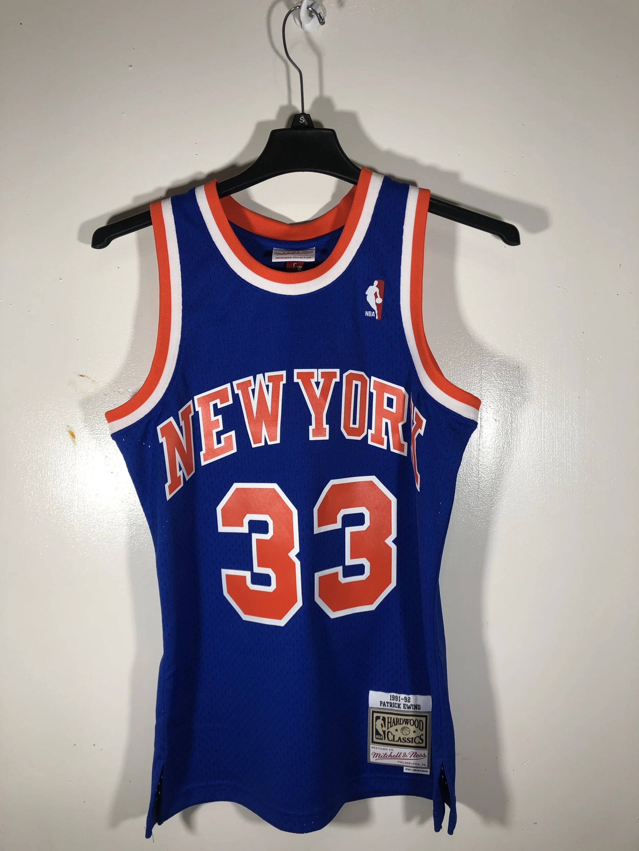 ewing 33 jersey