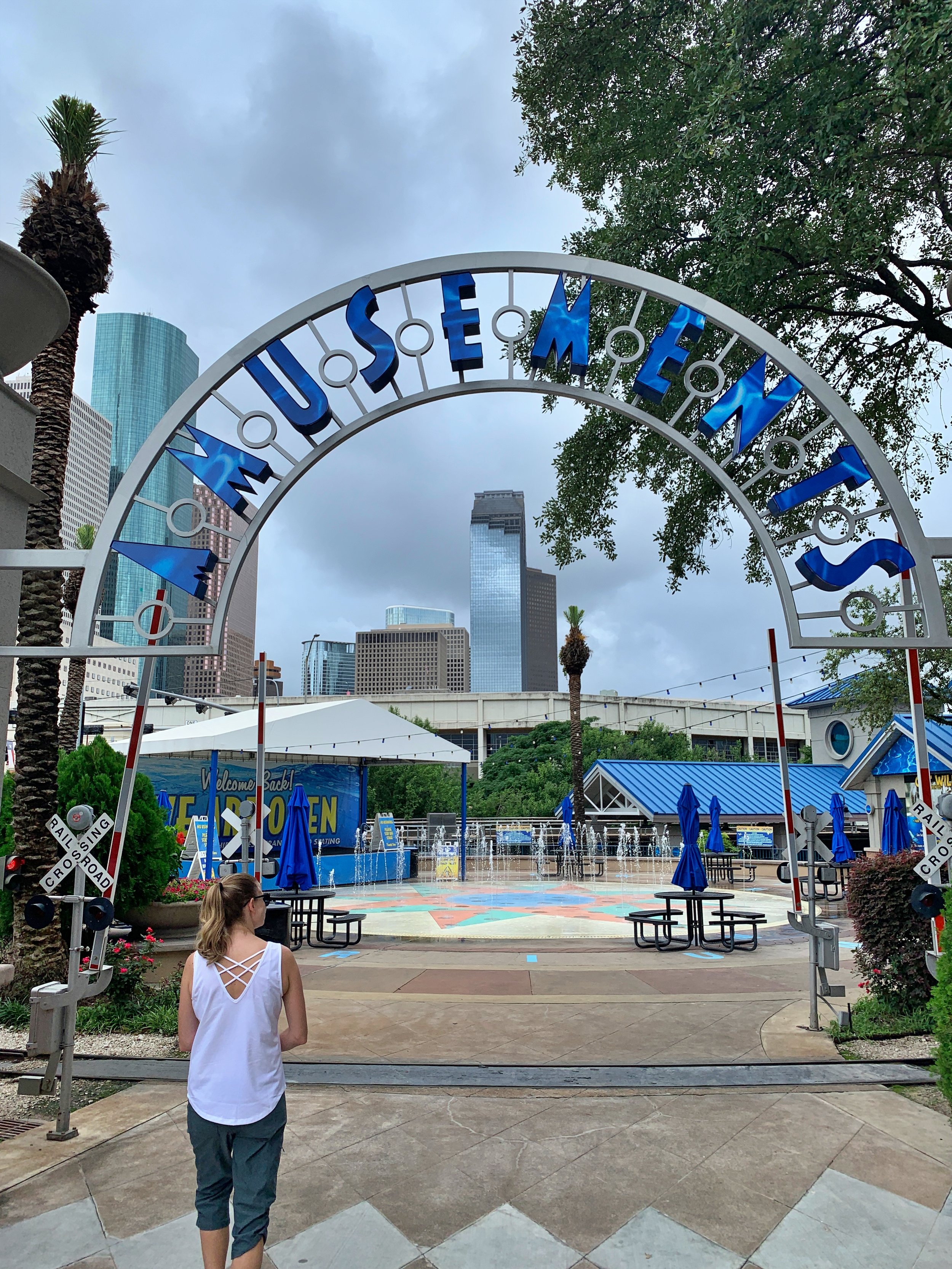 Houston Downtown Aquarium Amusement Park