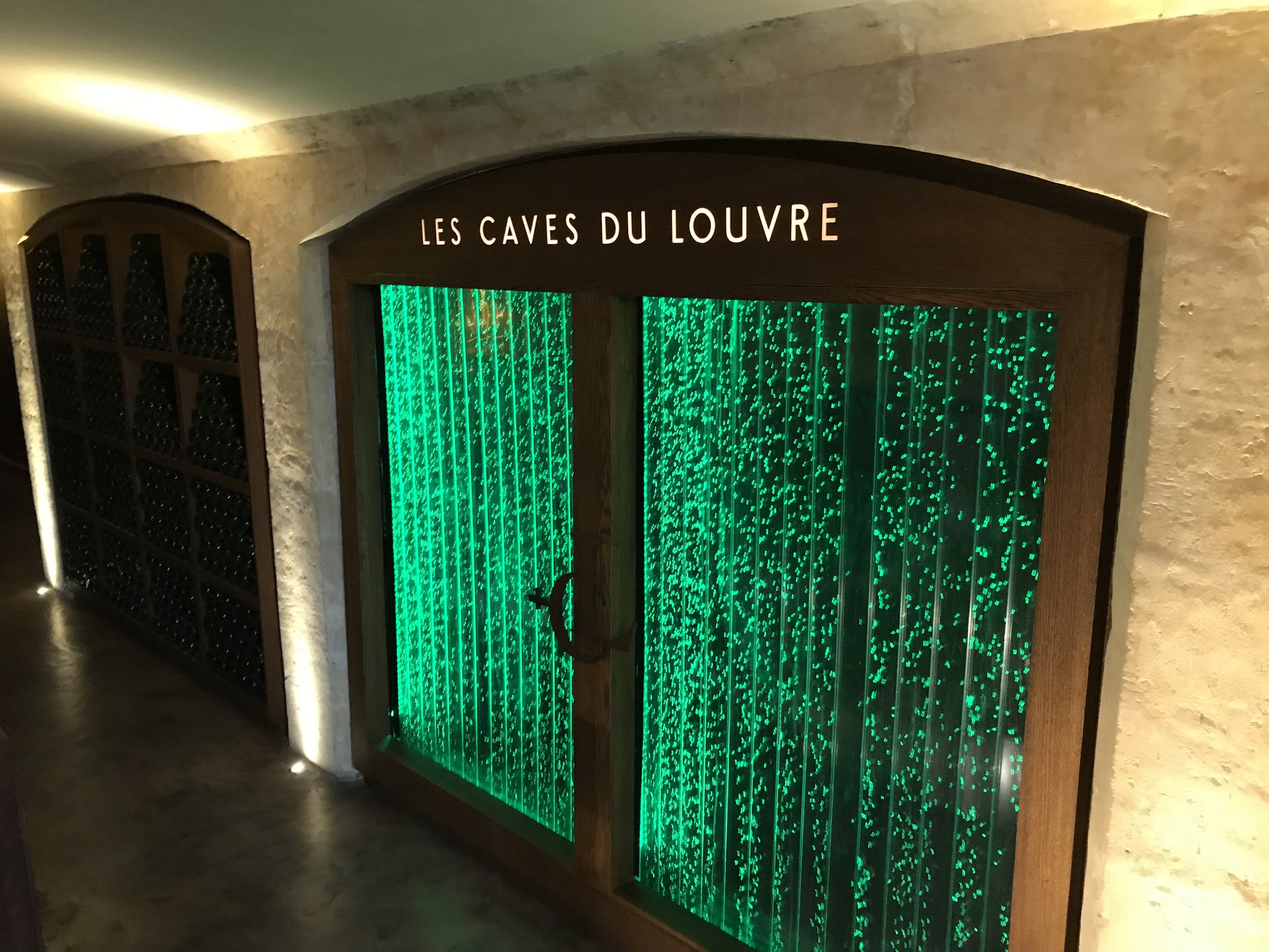 Caves du Louvre