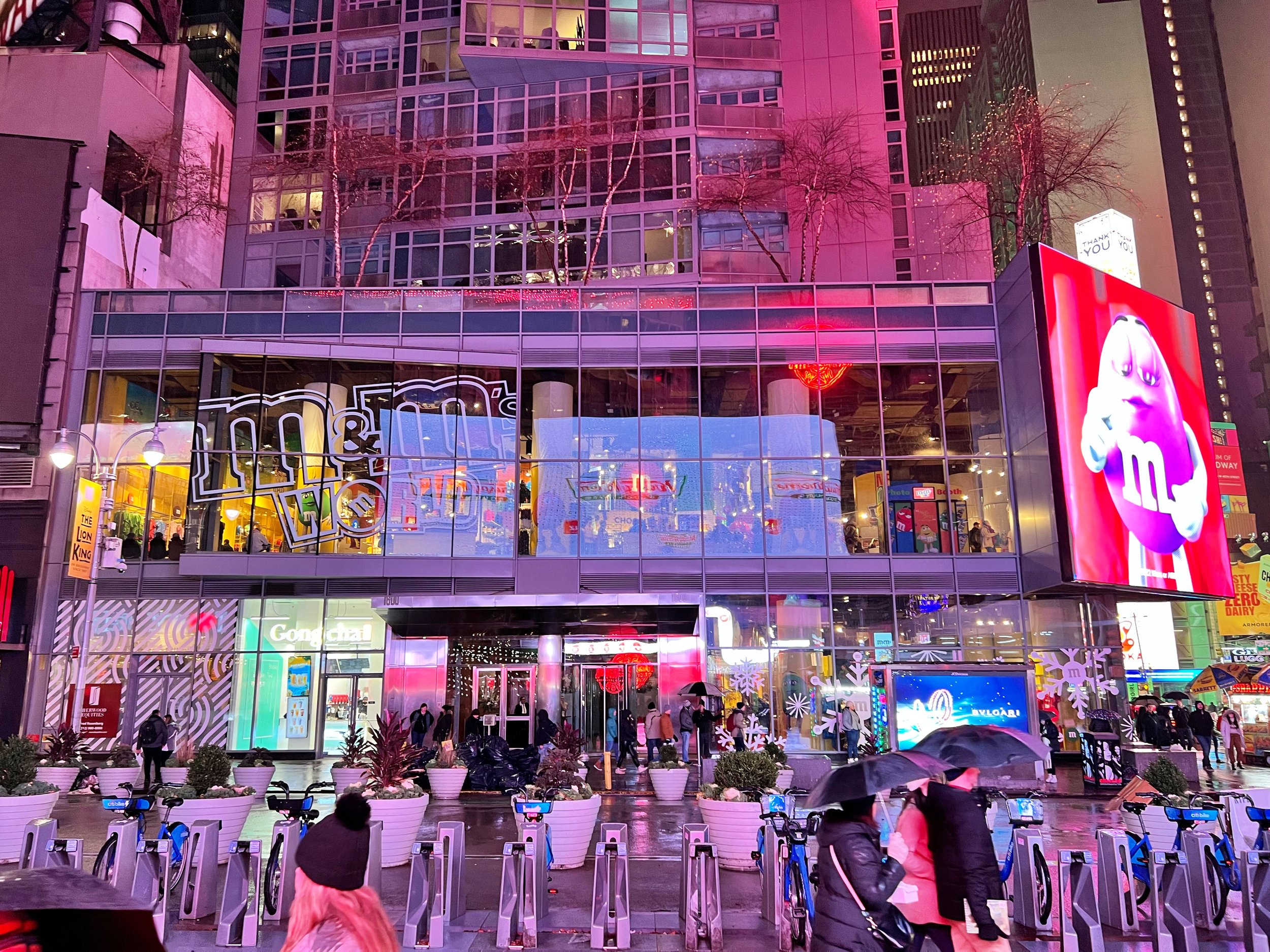 Times Square Shopping