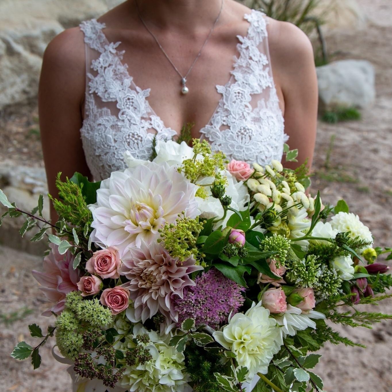 We provide the best bridal bouquet for your elopement, with our local vendor lists. This gorgeous one from @wildflowerscoromandel 🌺🌺🌺
We want your experience to exceed your expectations! Get in touch to find out how. 🌺🌺🌺
www.coromandelelopement