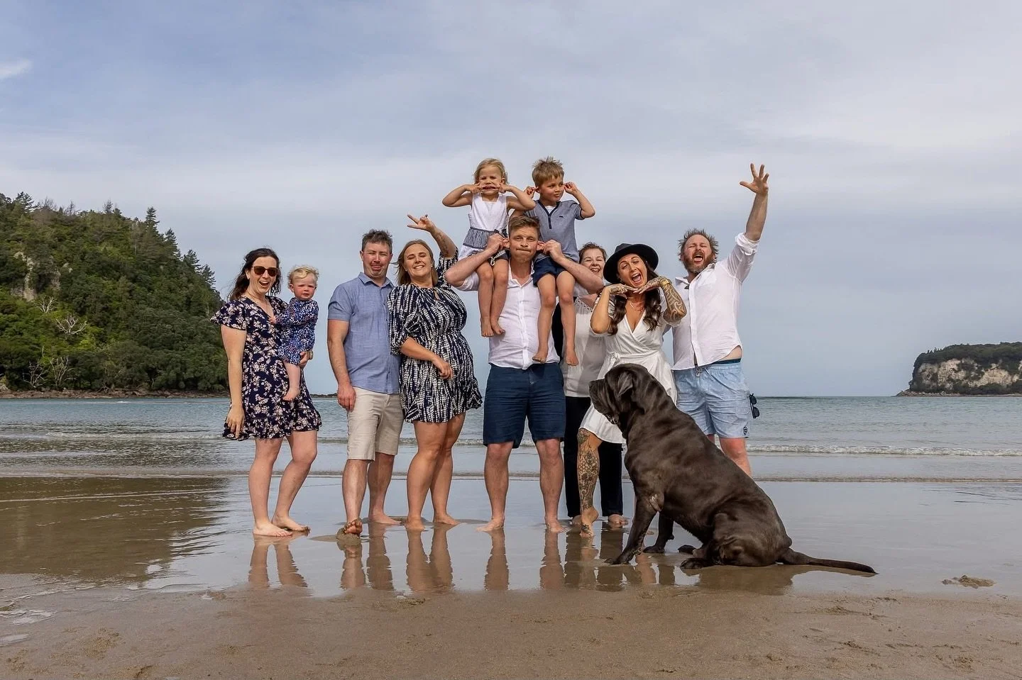 Had such a fun photo session with this family yest in Whangamata!! 🌿🌿🌿