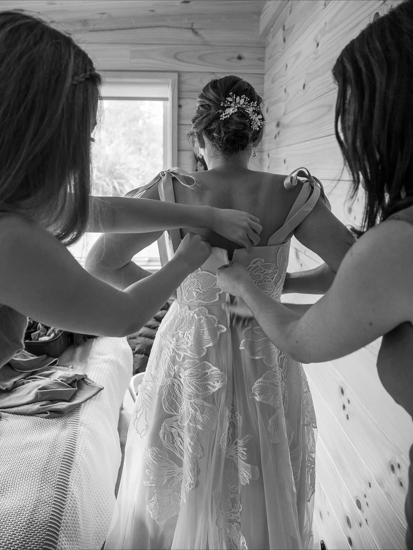 I absolutely love including B&amp;W images (as well as lush colour) for my clients! Monotone draws you in, and allows texture, mood and composition without the distraction of colour. 🌿🌿🌿