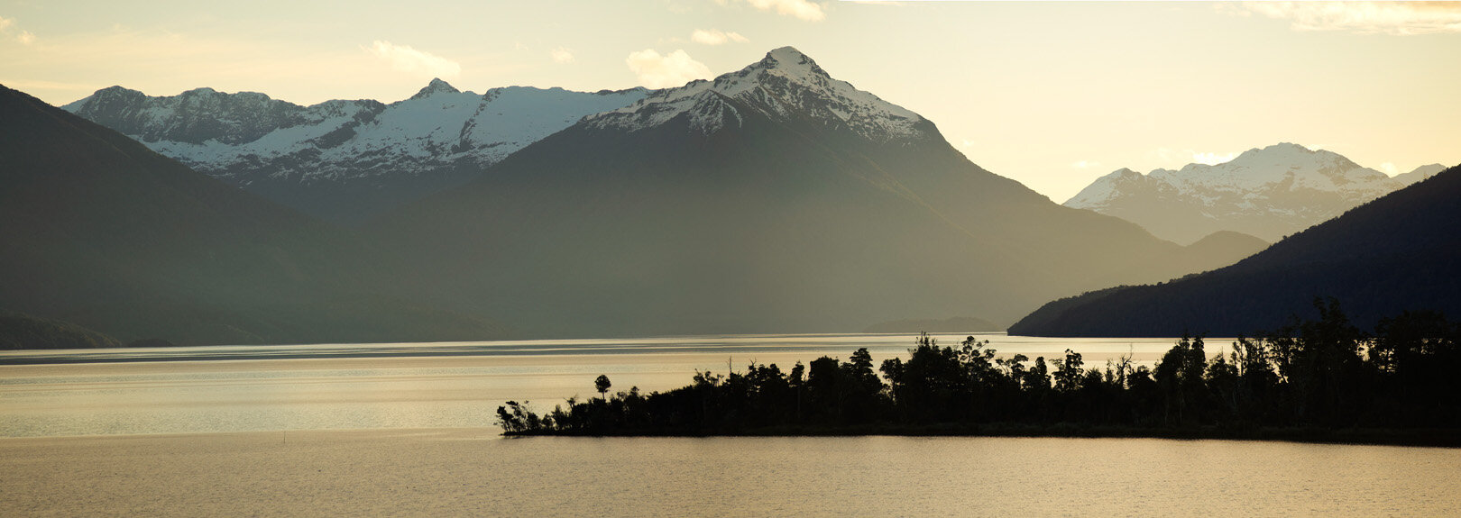 Lake Te Anau at Te Anau Downs