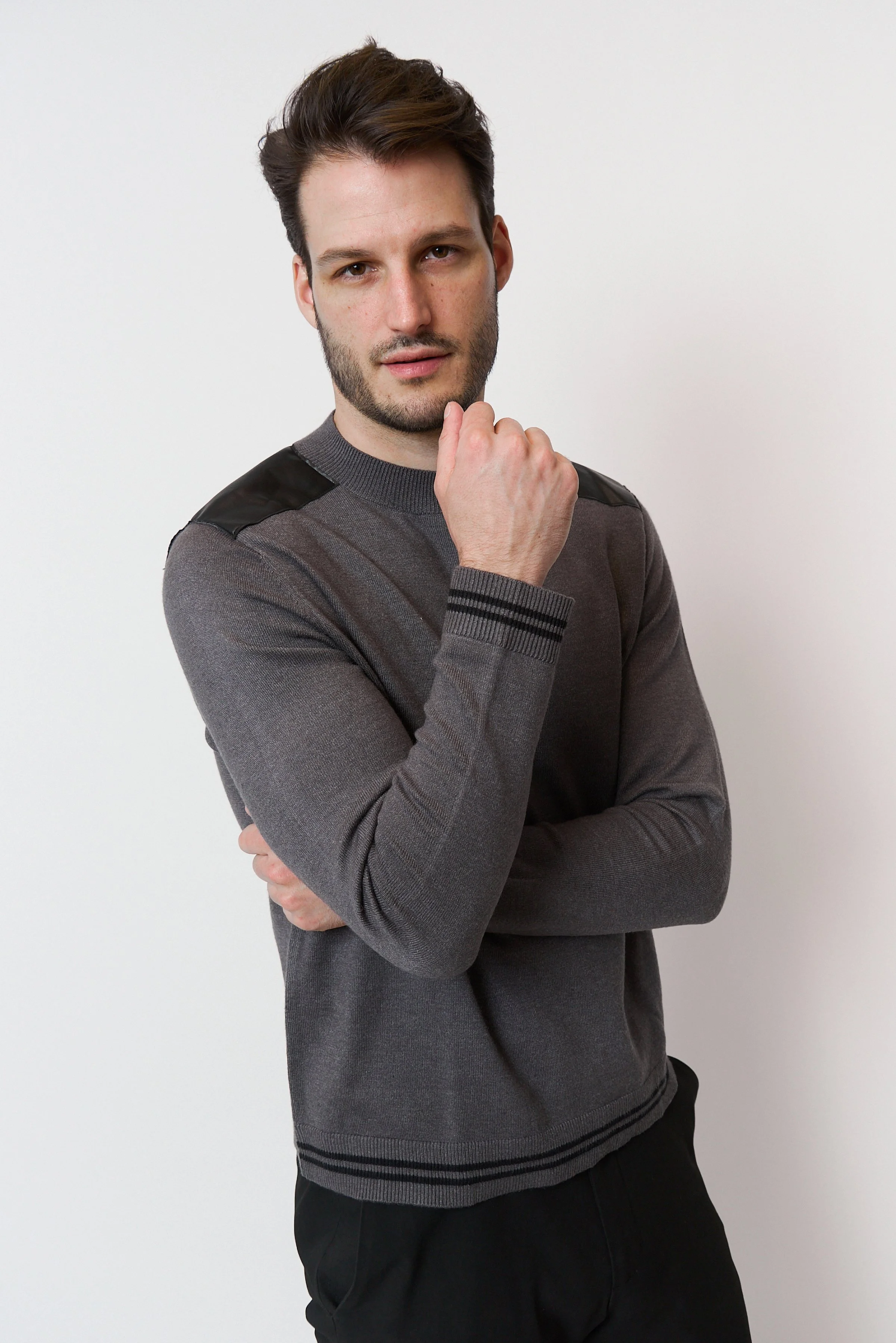 CMF25-10108S GREY 3.jpg