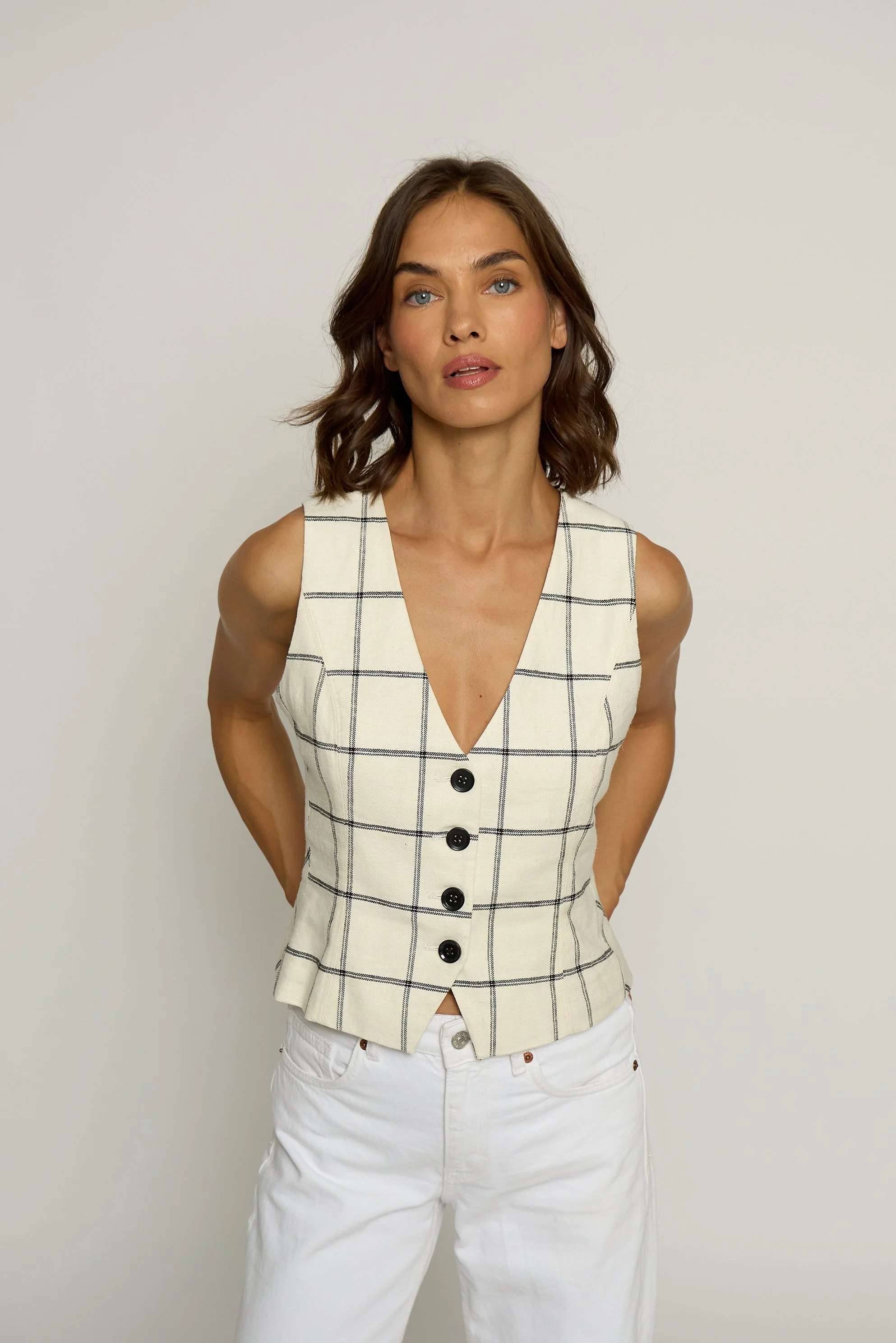 LINEN VEST