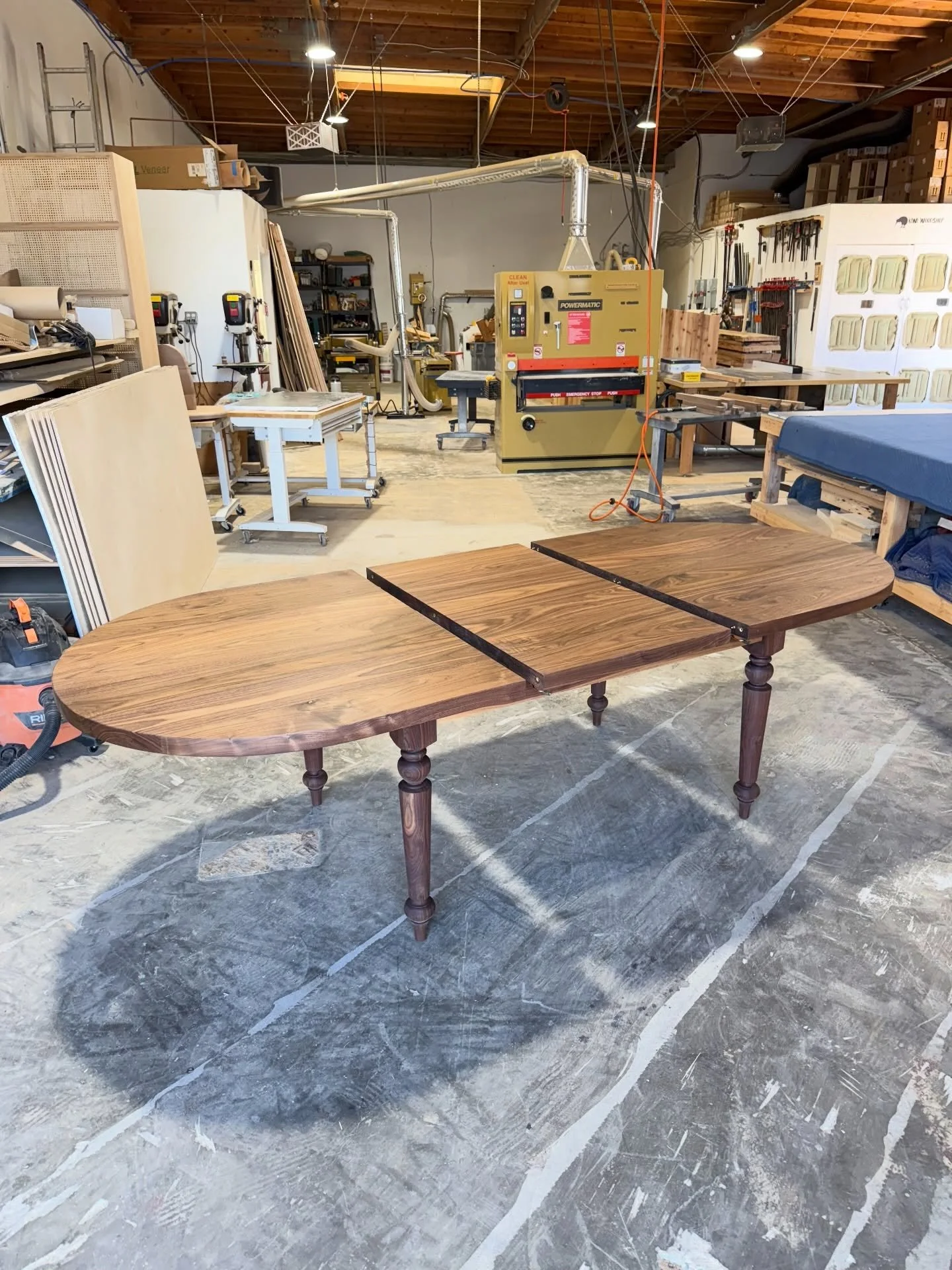 Naples extension table! First time making this style as an extender.
Pictured in solid Walnut.
Closed dimensions 76x45&rdquo; with 24&rdquo; extension.
&mdash;&mdash;&mdash;
@kiwiwoodshop Visit our website or DM to inquire. All styles are custom made