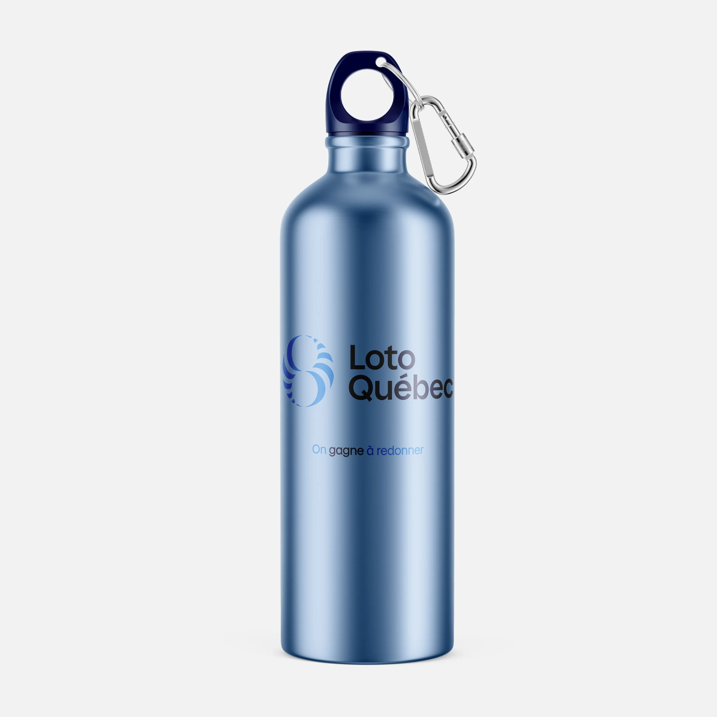 A blue water bottle with a screw-on lid, a hole in the lid, and a attached carabiner. The bottle has the logo for 'Loto Québec' and the text 'On gagne à redonner'.
