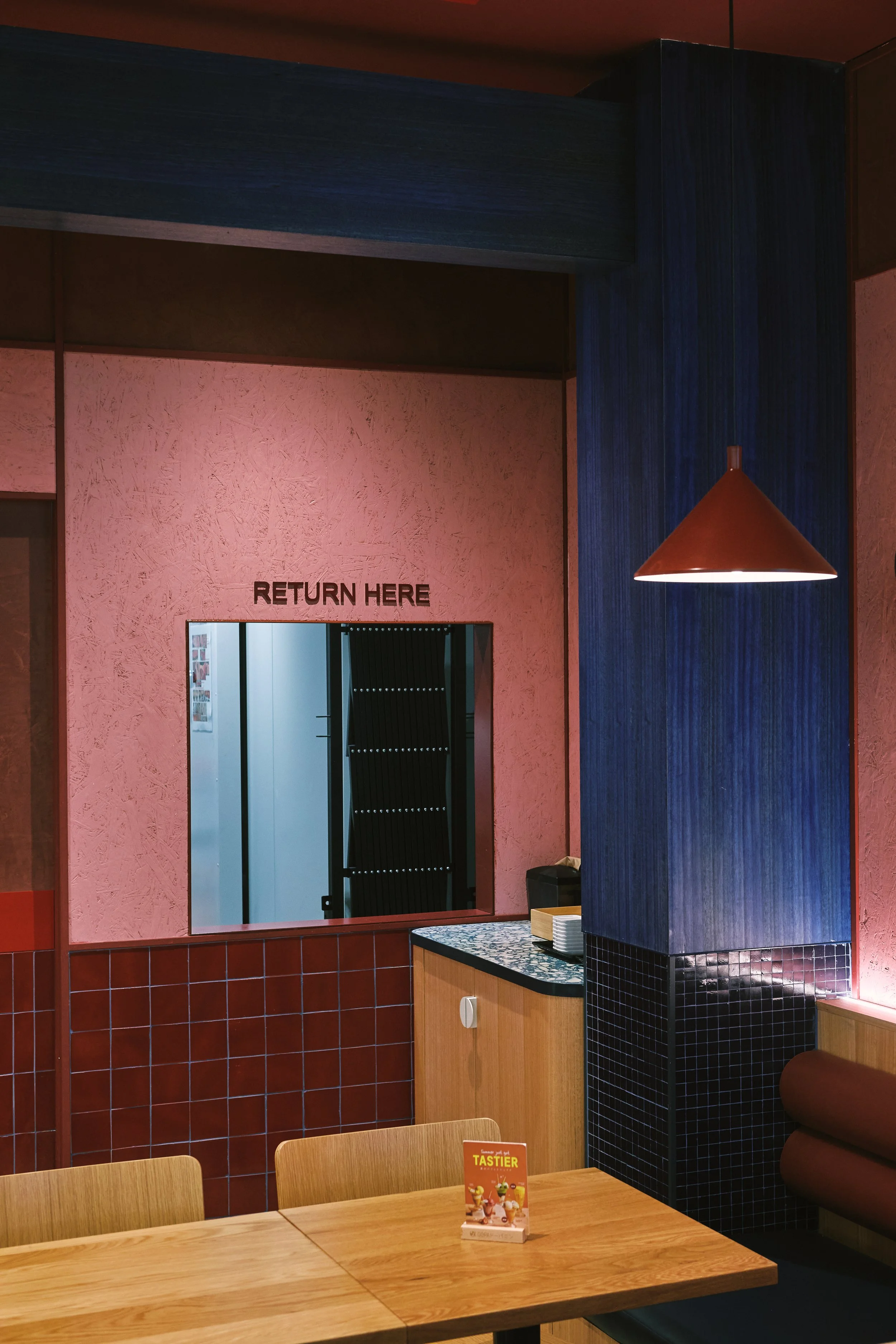 _80S6797.jpg