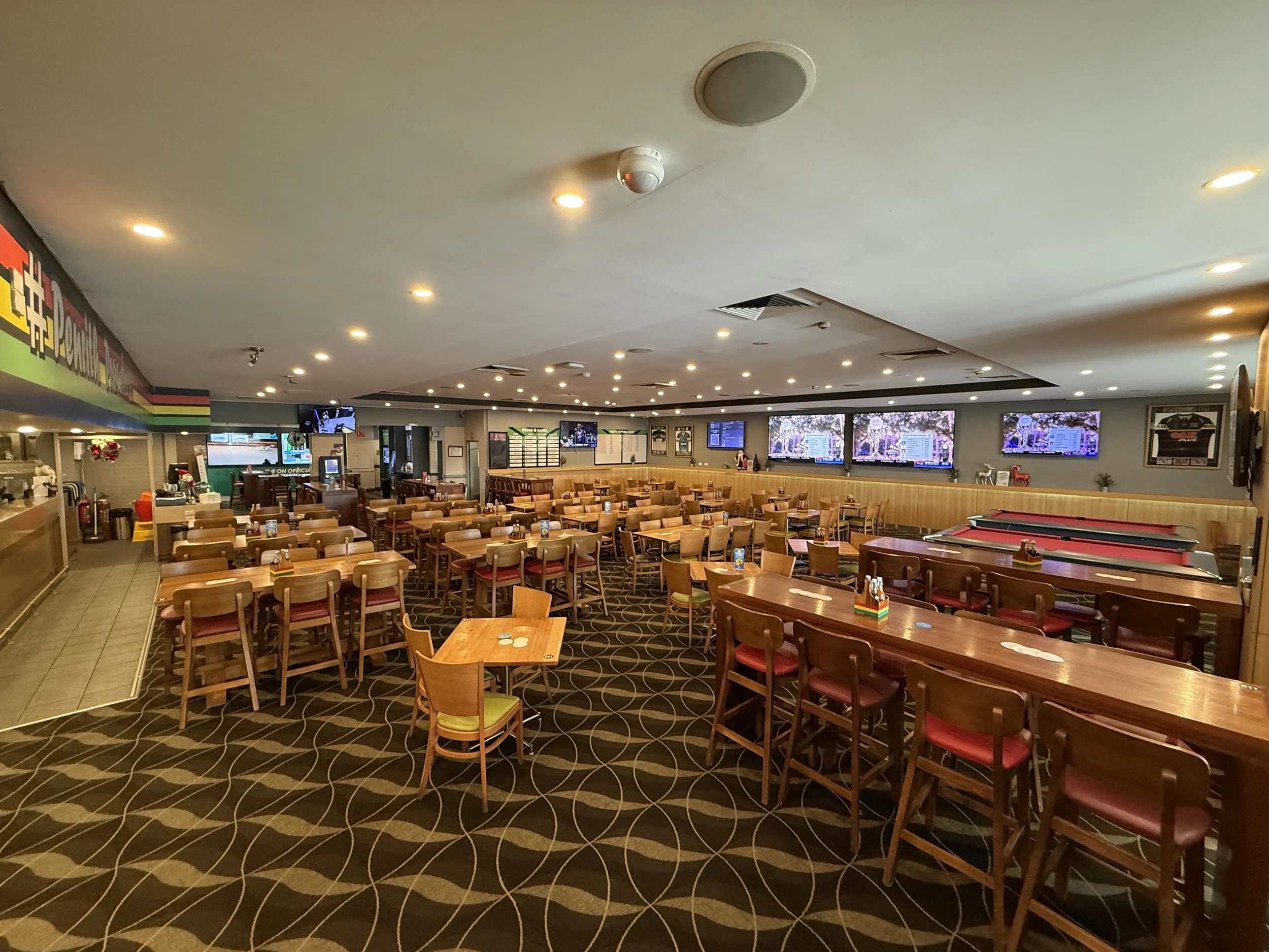 sports bar.jpeg