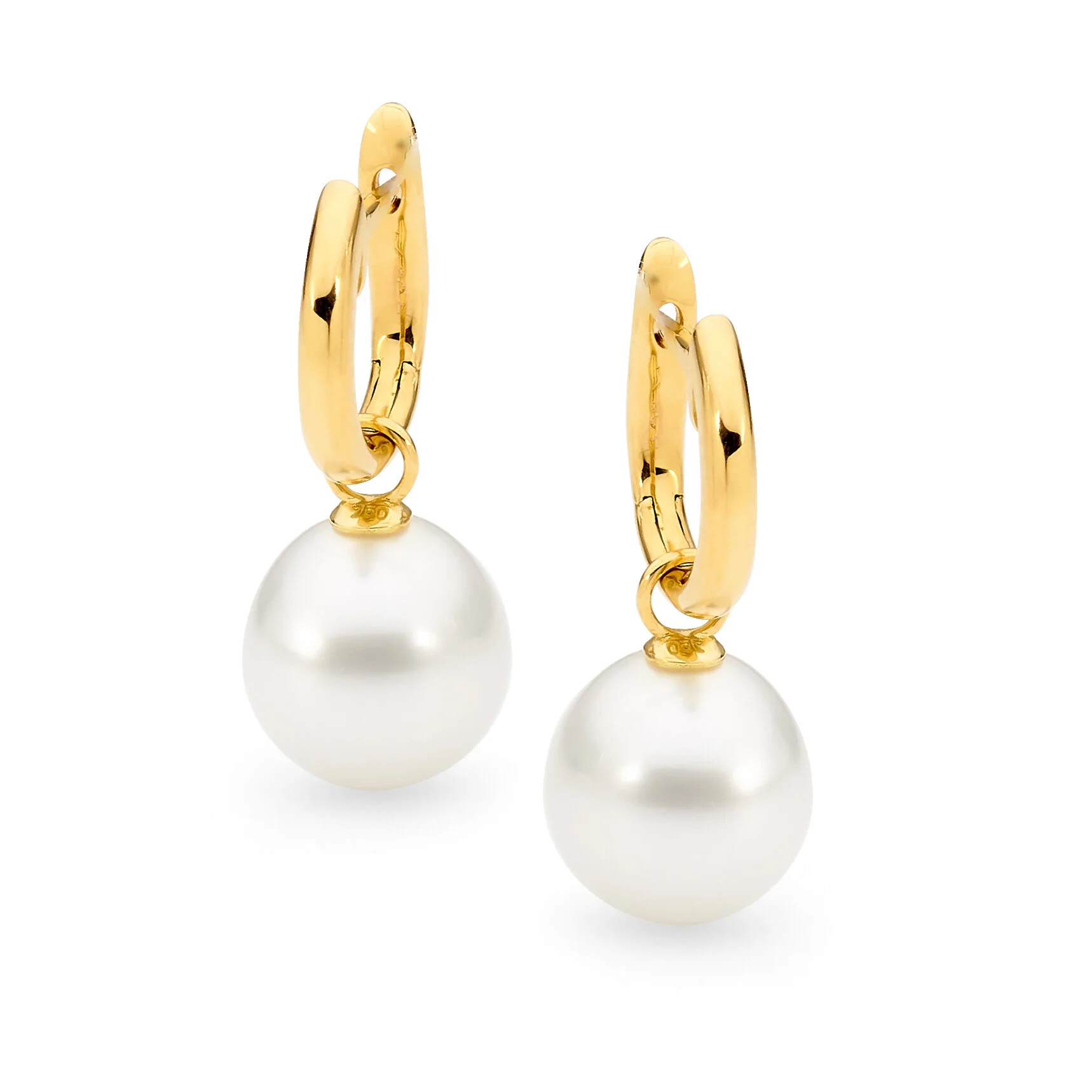 Huggie and detachable pearl drop earrings