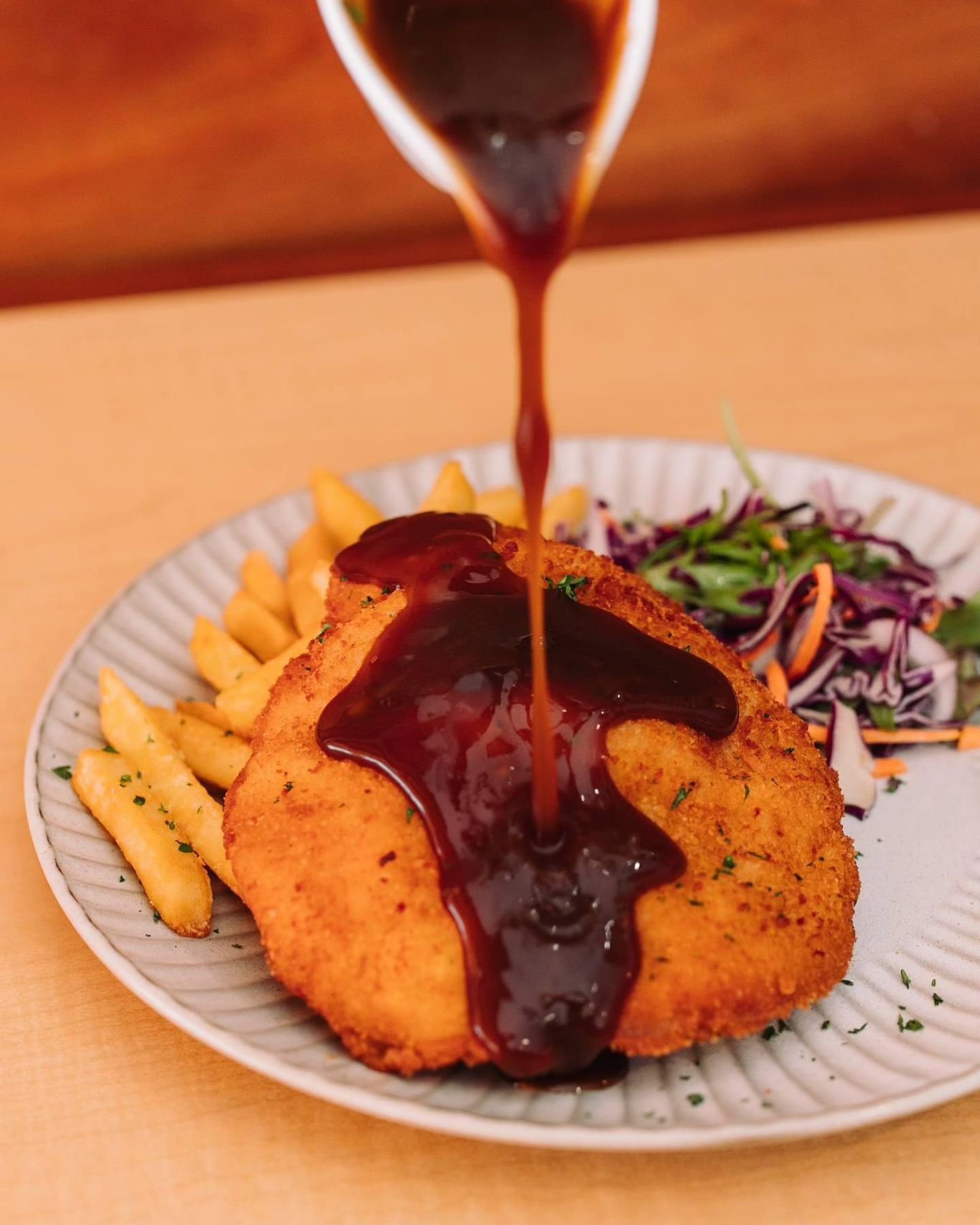 🚨 SCHNITTY NIGHT TONIGHT 🚨

Every Wednesday grab yourself a delicious Schnitty from $14.90 😋

Book here 👉 www.settlershotel.com