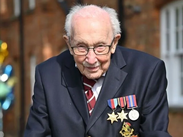 Captain Tom Moore retired WW2 veteran