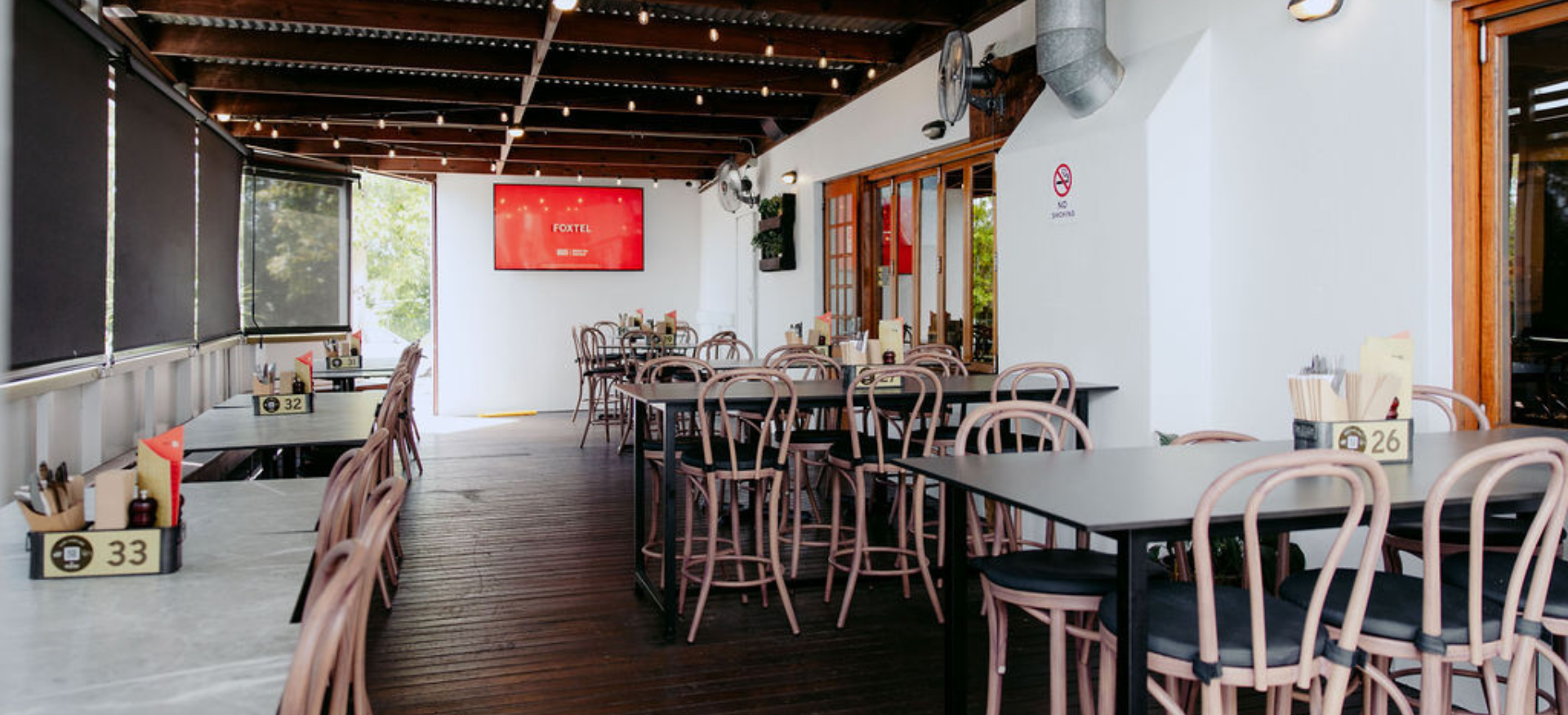 Oxenford Tavern Functions Page Verandah.png