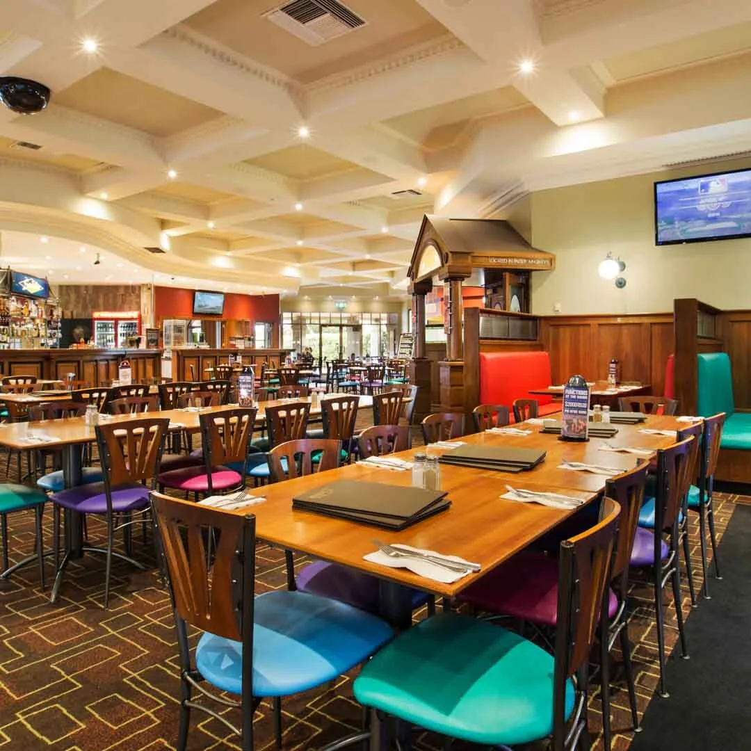 Home-Supp Content-Family Bistro-Square.jpg