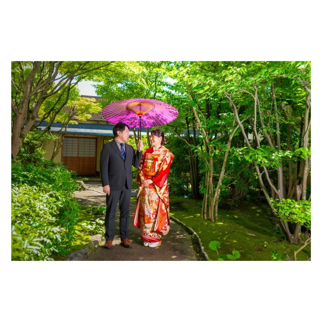 .
お食事のあとはお庭での撮影に📷
⁡
この日は陽射しの強い夏日でしたが、そんなことを
感じさせないくらいお二人の笑顔は輝いていました☀️✨️
⁡
____________________

ご予約はHP、DM、お電話にて
@kobayashi_1913
0258-32-0974

受付時間  10:00〜18:00
定休日  毎週木曜日・第二第四水曜日

長岡駅から徒歩3分

____________________

#写真館こばやし #フォトスタジオ #長岡
#写真館 #長岡市写真館 #