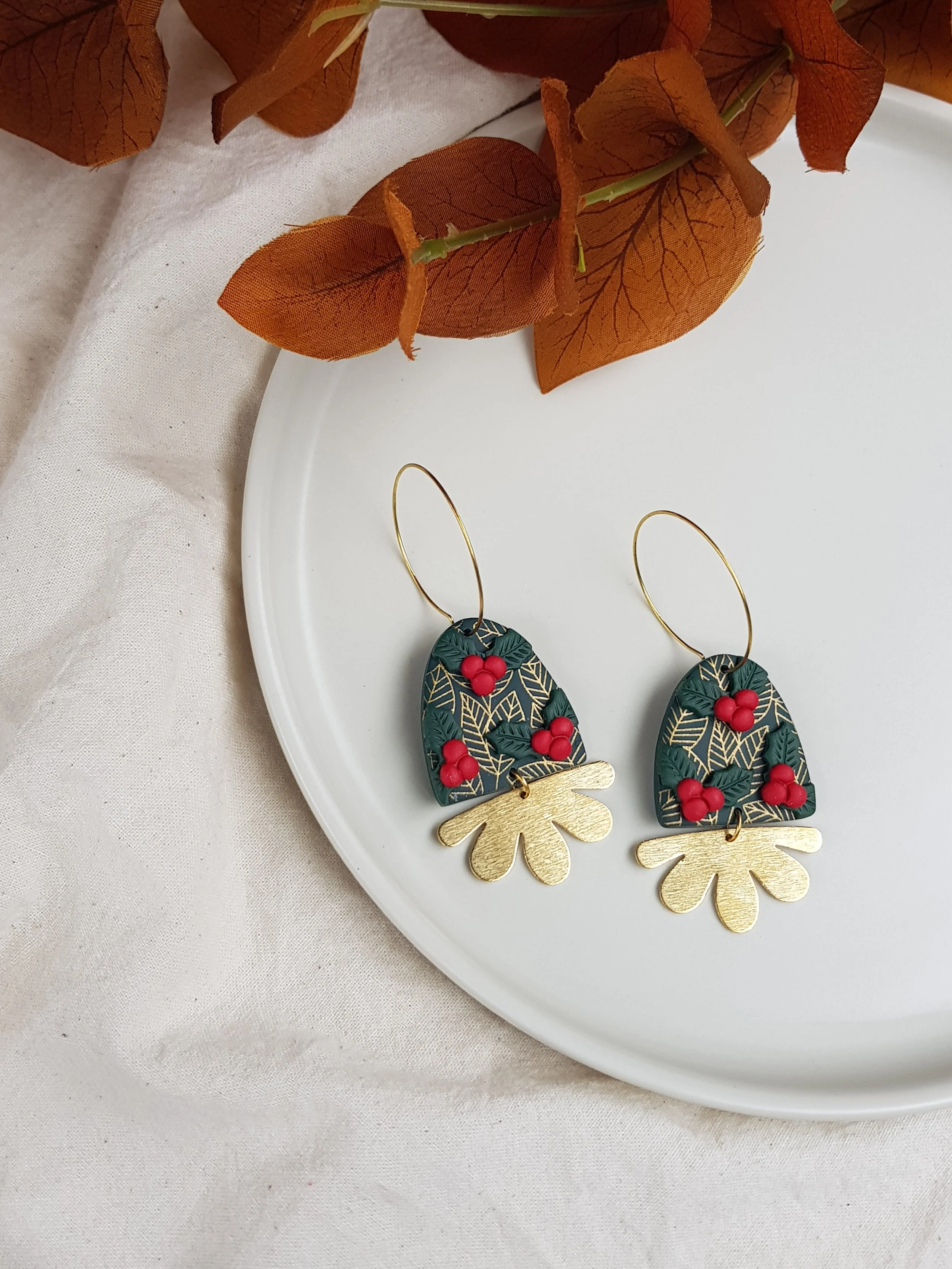 Jelly Dangles in "Festive Holly"