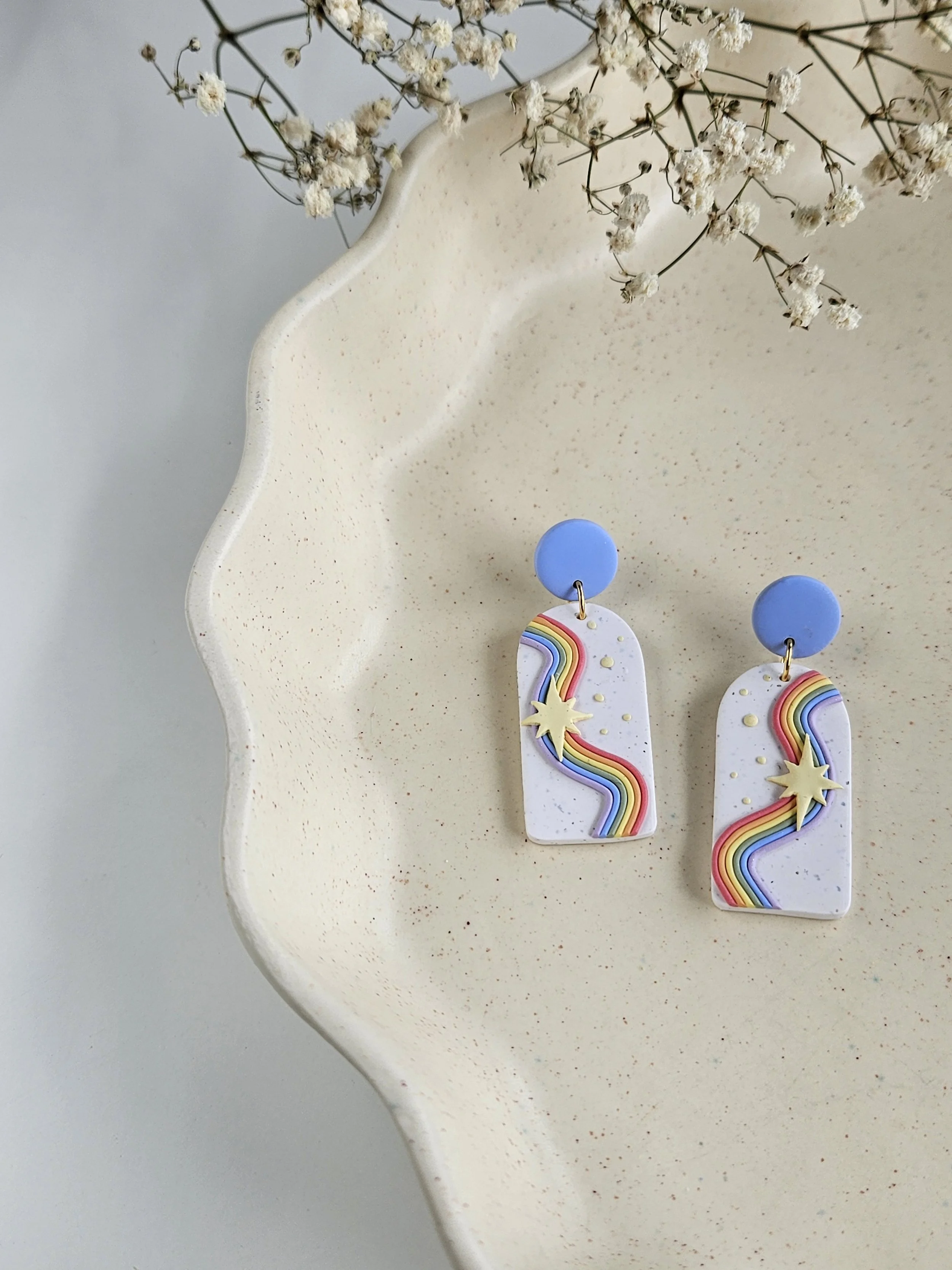 Josie Dangles in "Over the Rainbow"