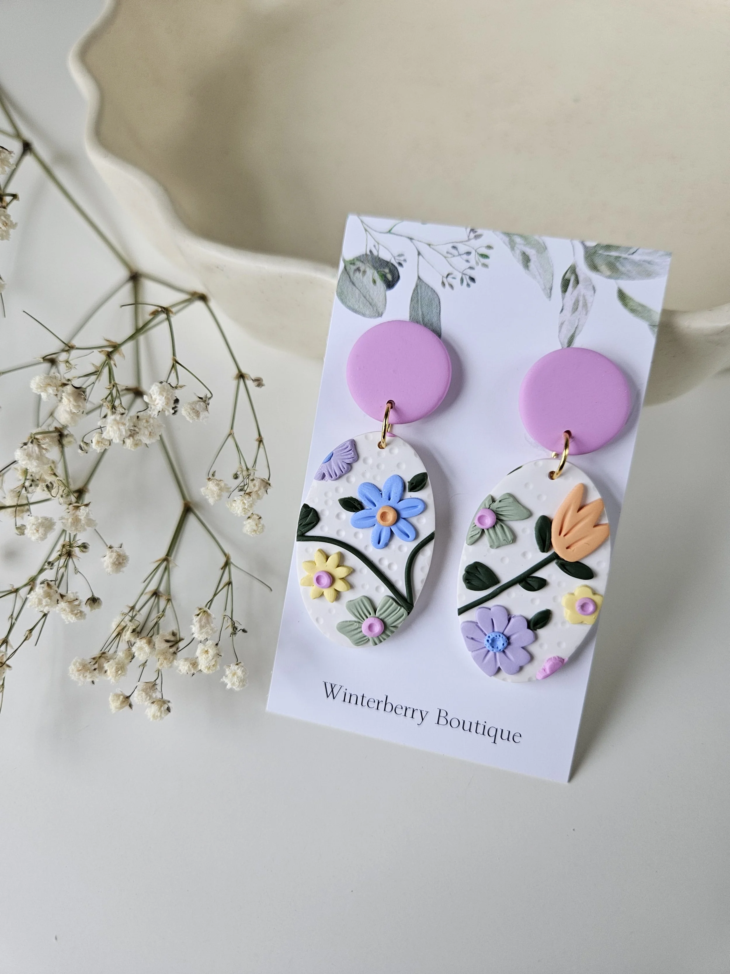 Bonnie Dangles in "Secret Garden"