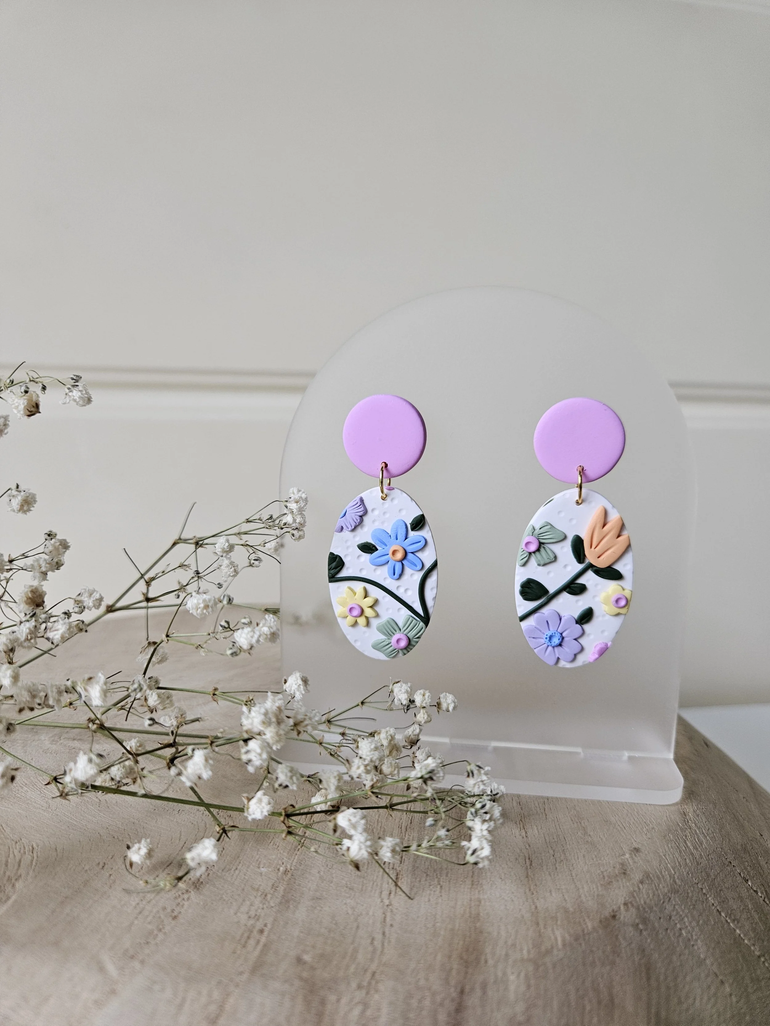 Bonnie Dangles in "Secret Garden"