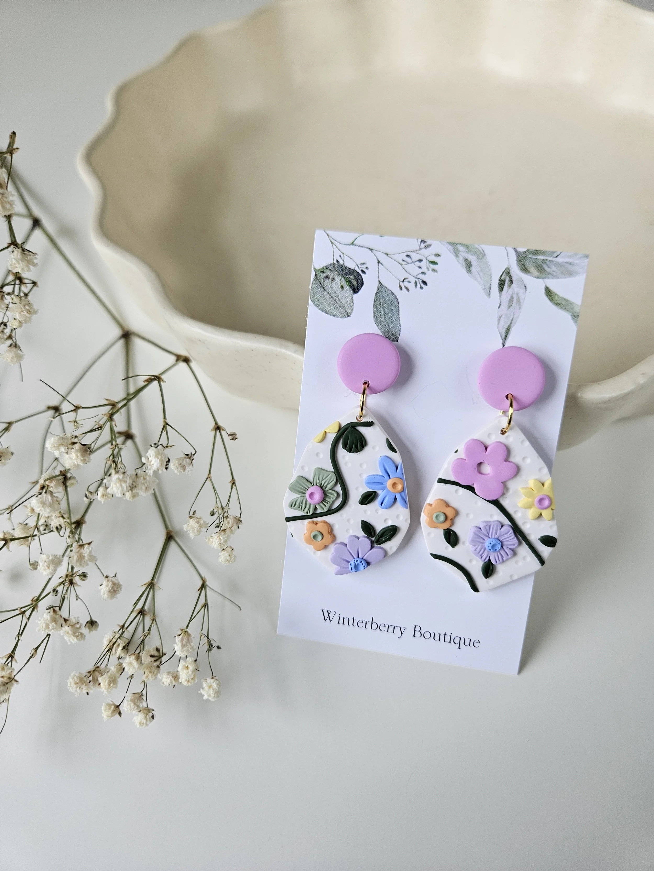 Onica Dangles in "Secret Garden"