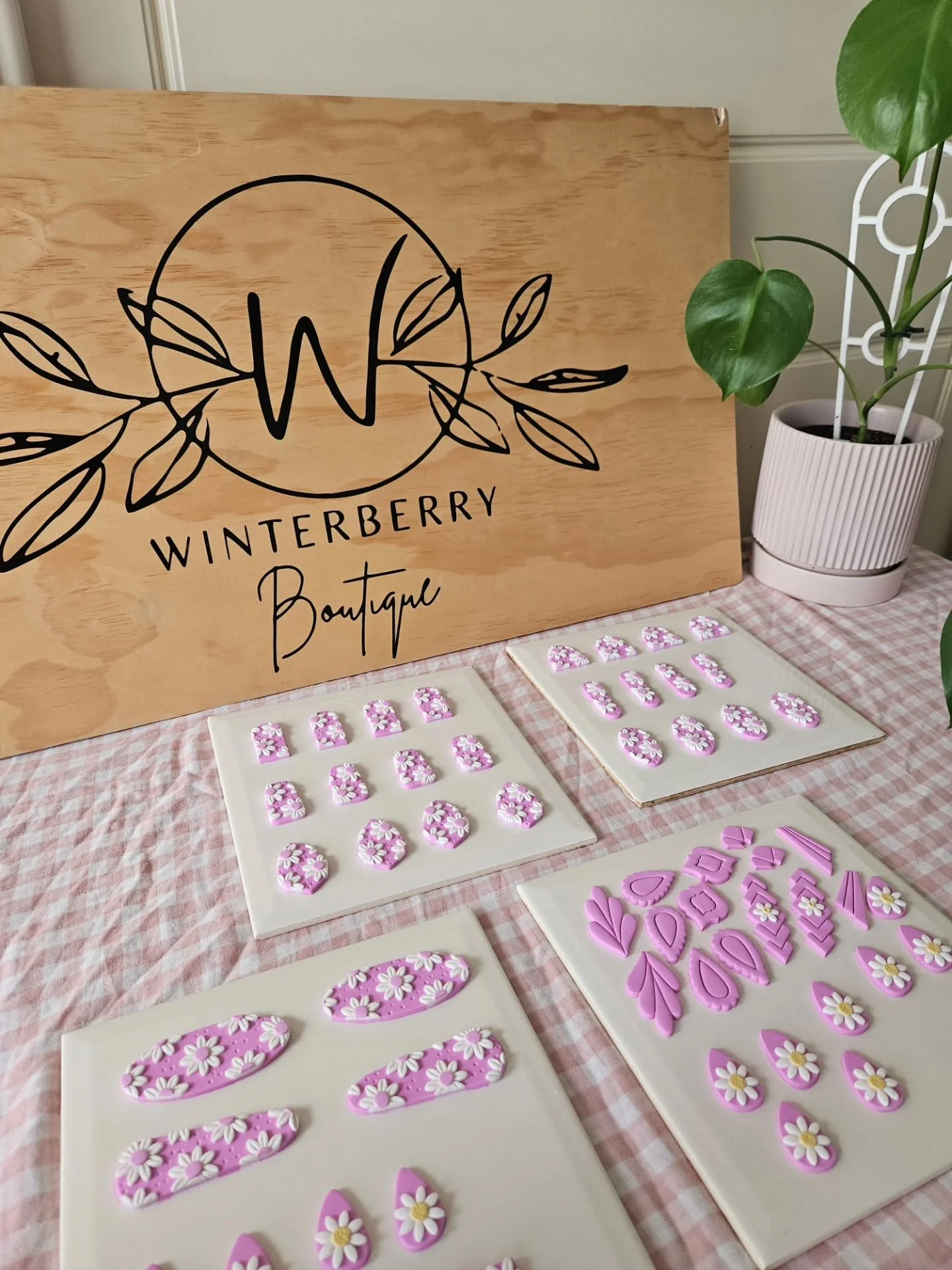 It's gonna be a long week but I'm having so much fun being back in the studio and finding out what items you've been wanting back. 

I should have known the Persian Blossom collection would be up there since I always remake it and sell out. Some item