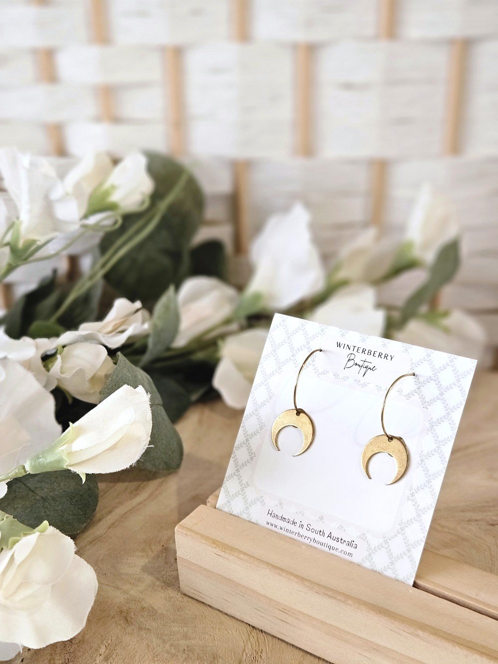 gold-cresent-moon-earrings-australia-winterberry-boutique.jpg