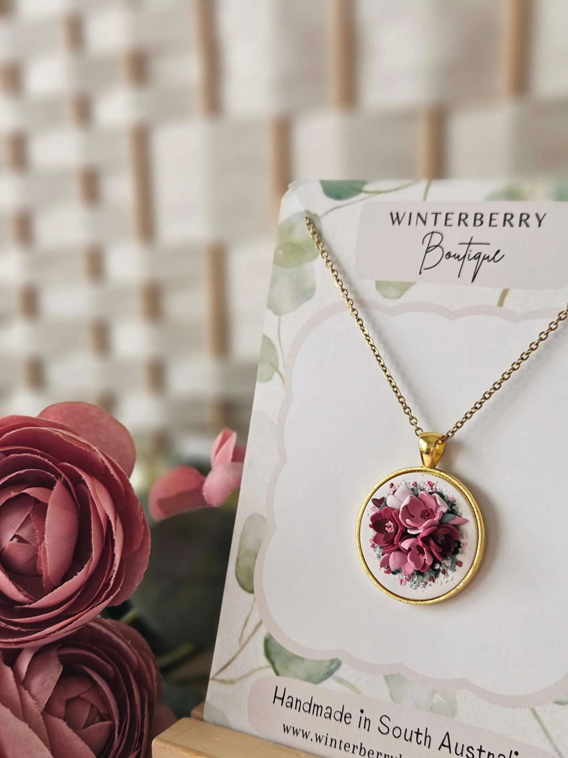 polymer-clay-pink-floral-pendant-necklace-gold-winterberry-boutique-australia.jpg