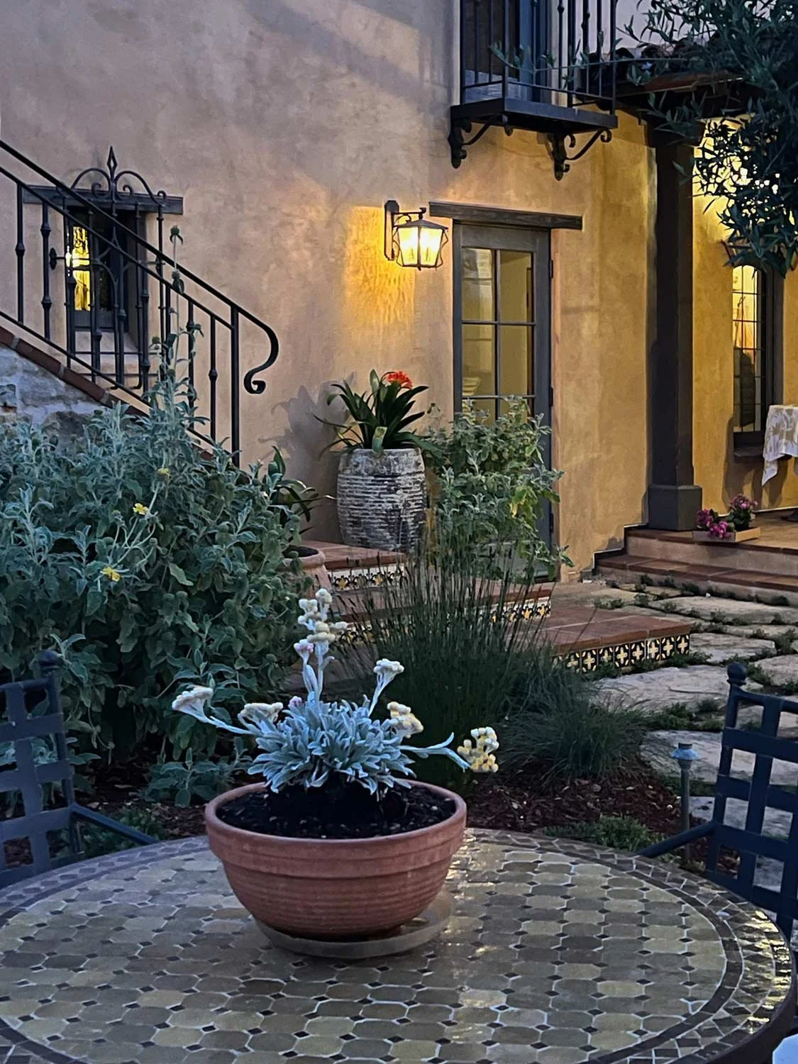 tom_meaney_san-carlos-patio.jpg