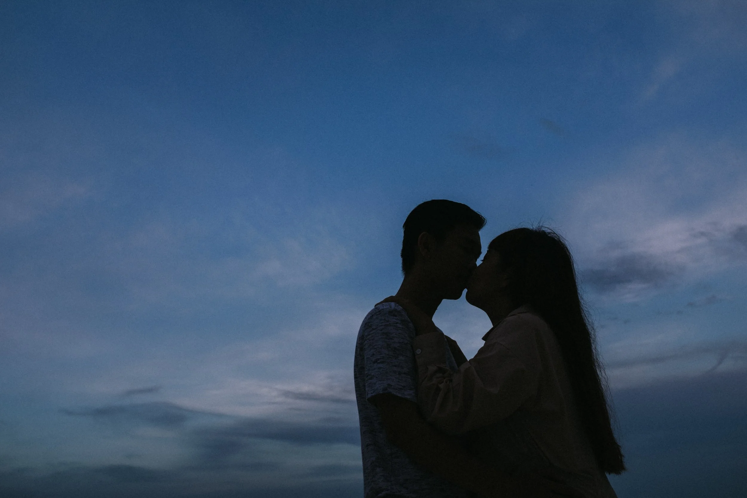 Vy & Chánh, Couple in Sài Gòn — Pham Si Luan Photography (27)