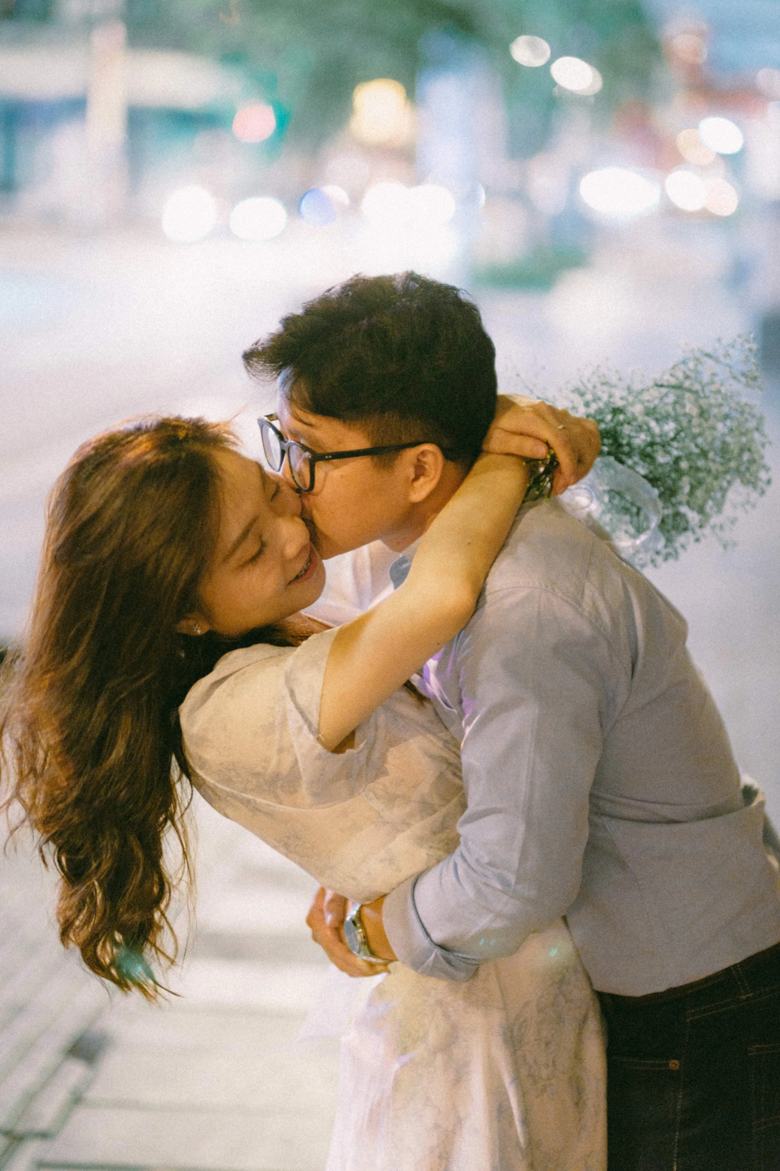 Tú & Ái, Night Session in Sài Gòn — Pham Si Luan Photography (42)