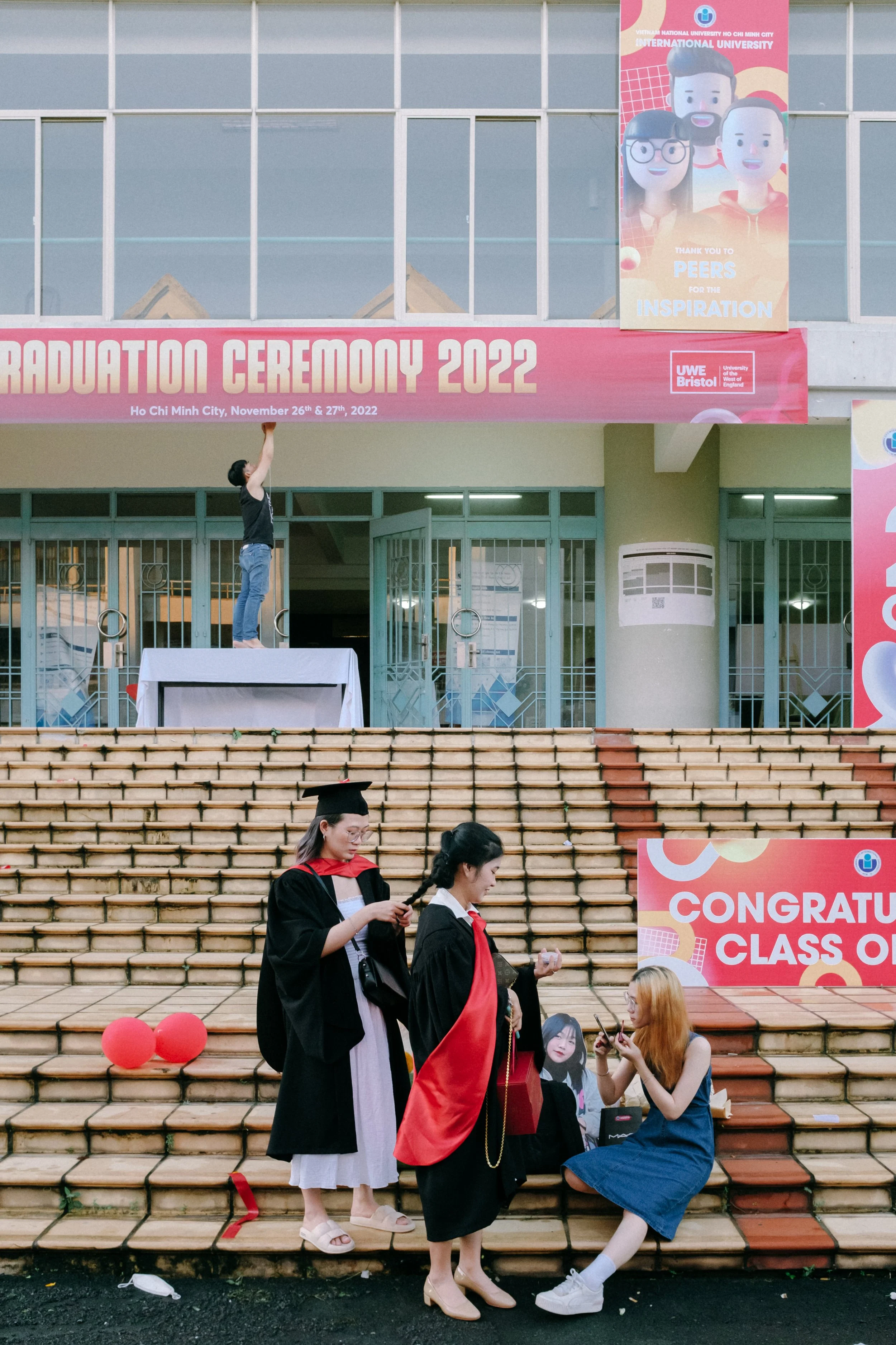Graduation Day of Vi — Pham Si Luan Photography (1)