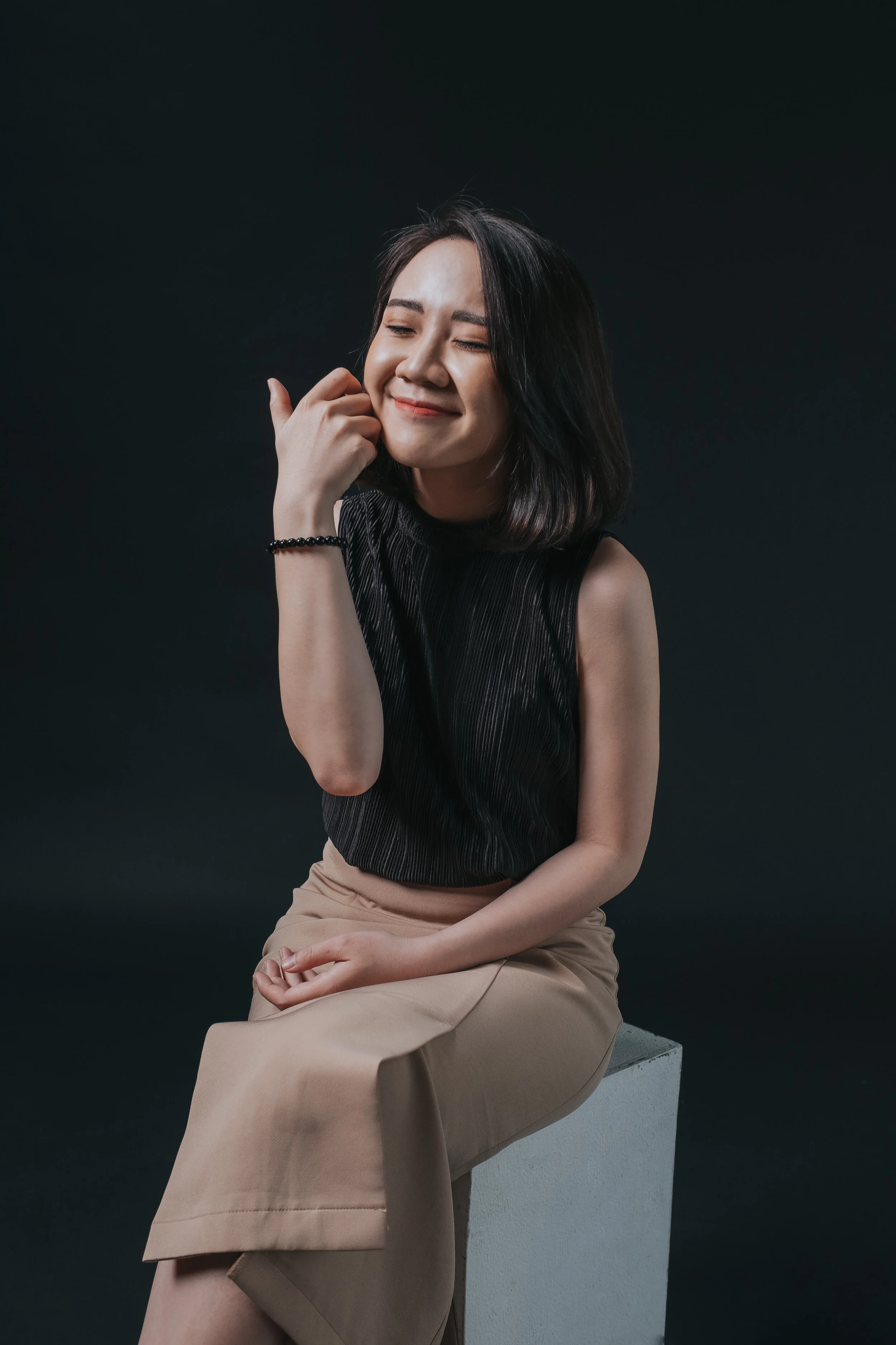 Portrait Mai — Pham Si Luan Photography (7)