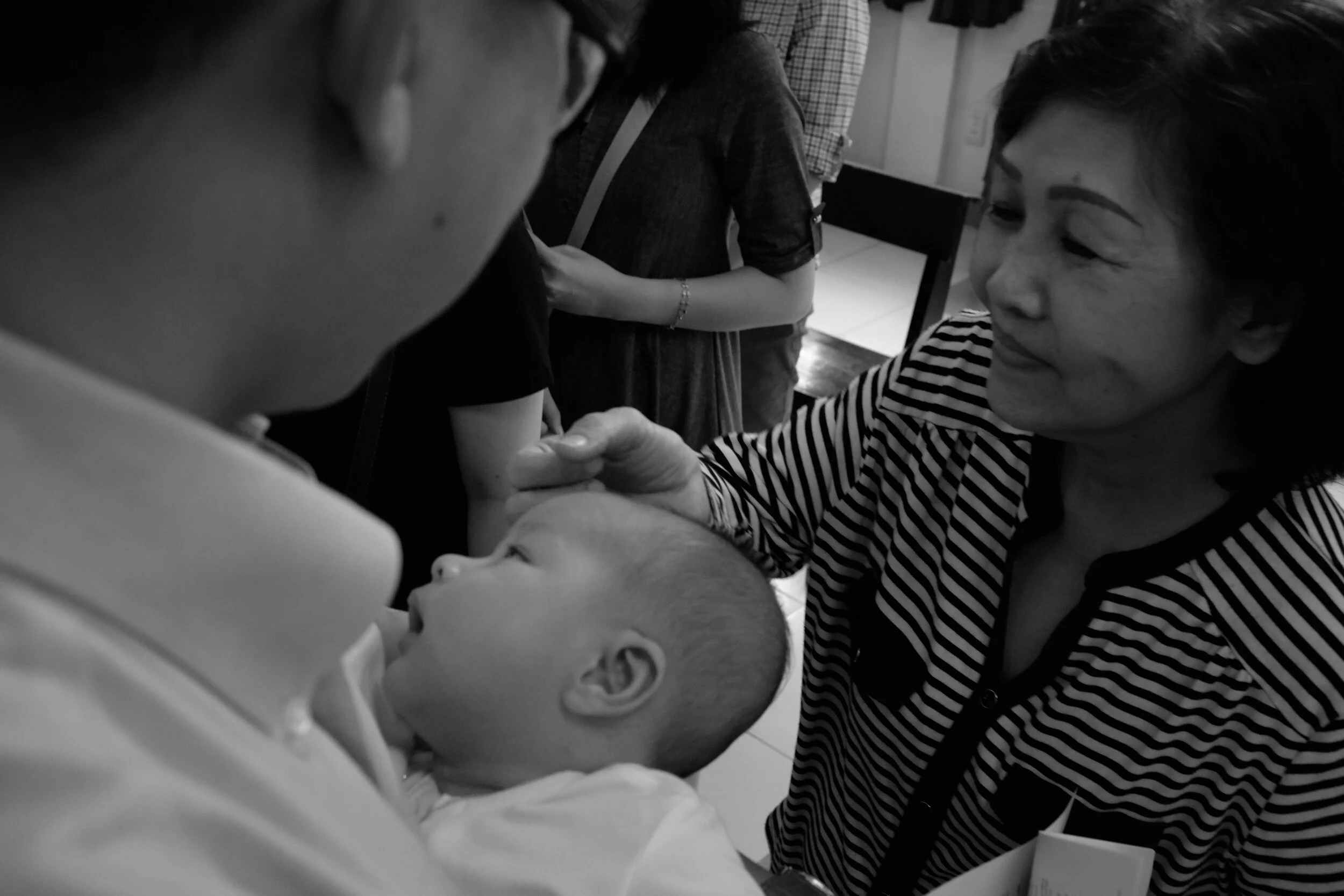 Joy's Christening in Sài Gòn — Pham Si Luan Photography (49)