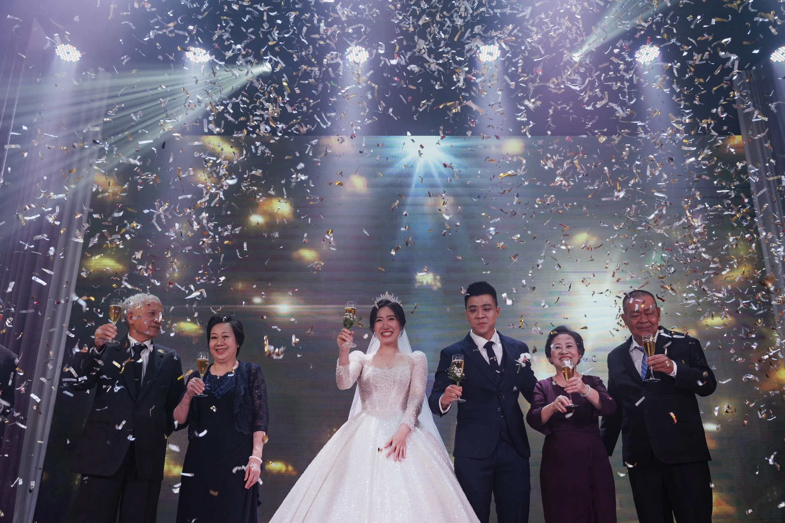 Thảo & Hào, Wedding Day in Sài Gòn — Pham Si Luan Photography (94)