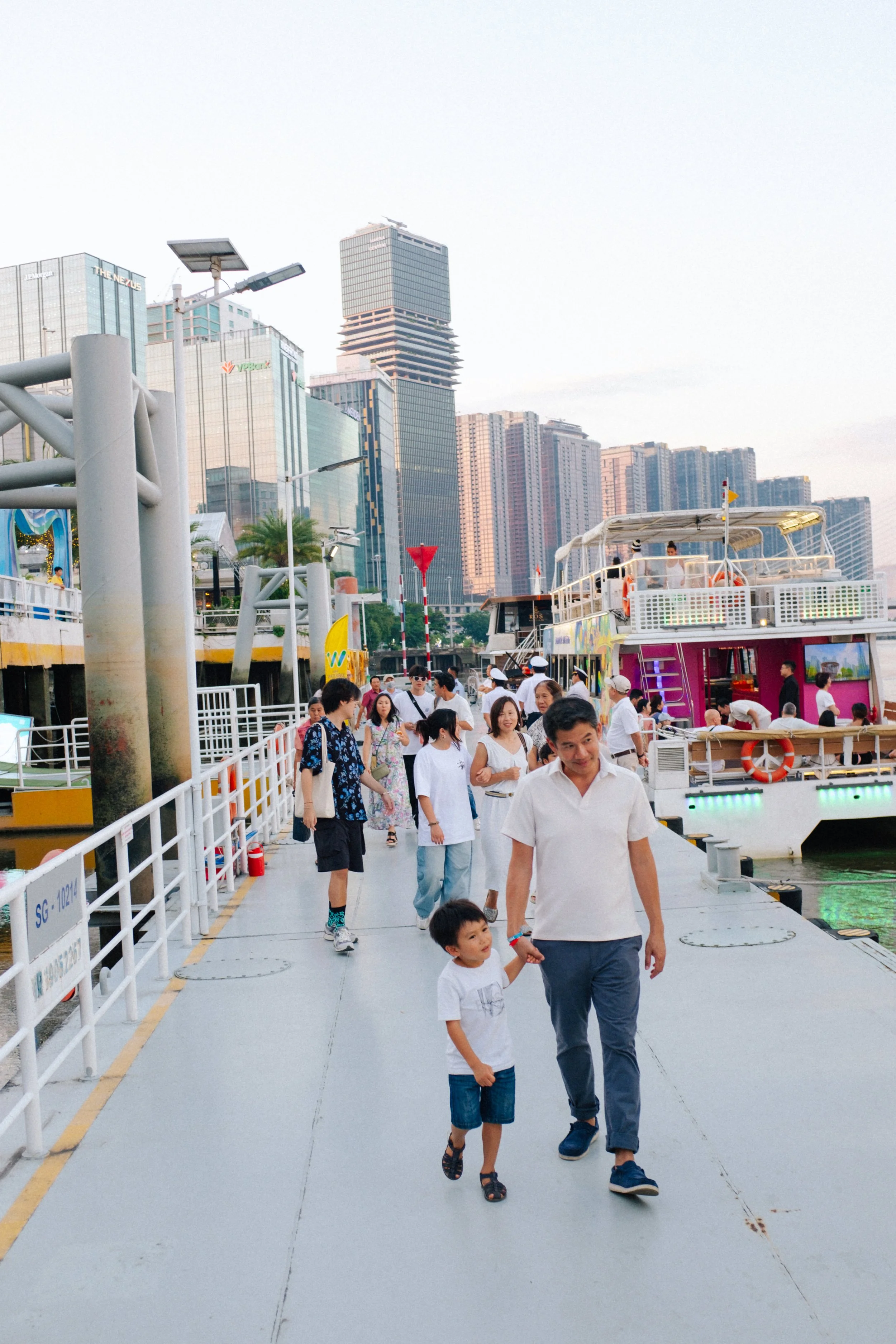 French-Vietnamese Family: Back in Saigon — Pham Si Luan Photography (40)