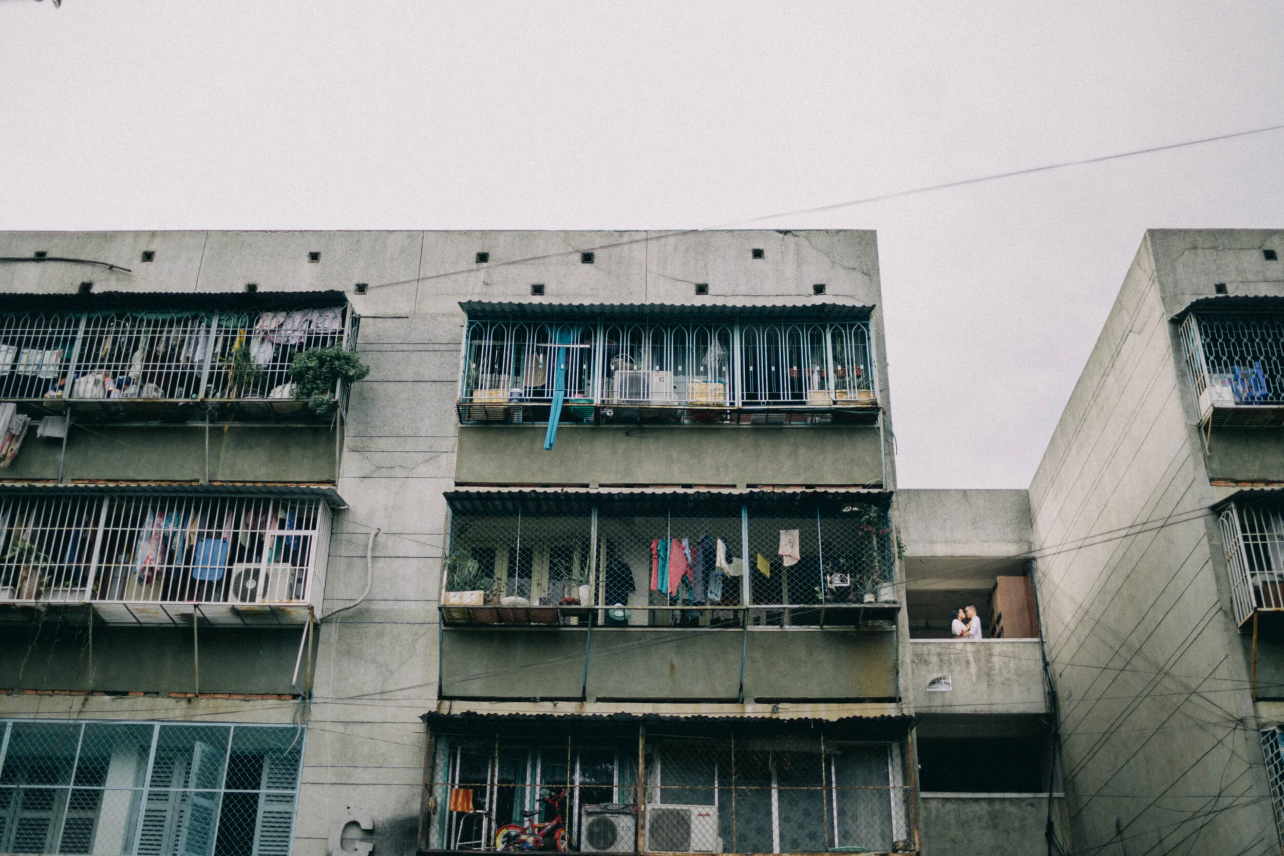 Thảo & Dũng, Couple in Sài Gòn — Pham Si Luan Photography (9)