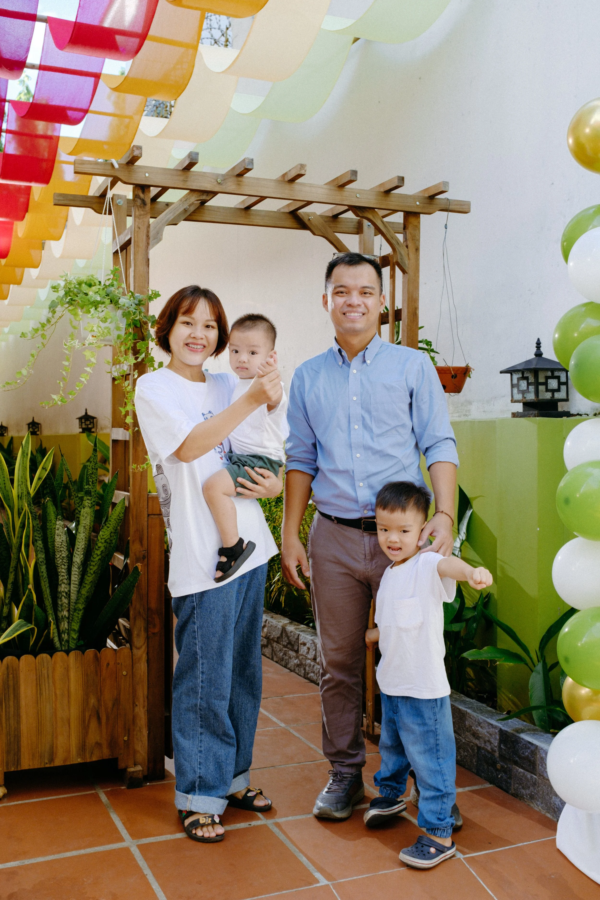 Spring Montessori Kindergarten Graduation Session — Pham Si Luan Photography (14)