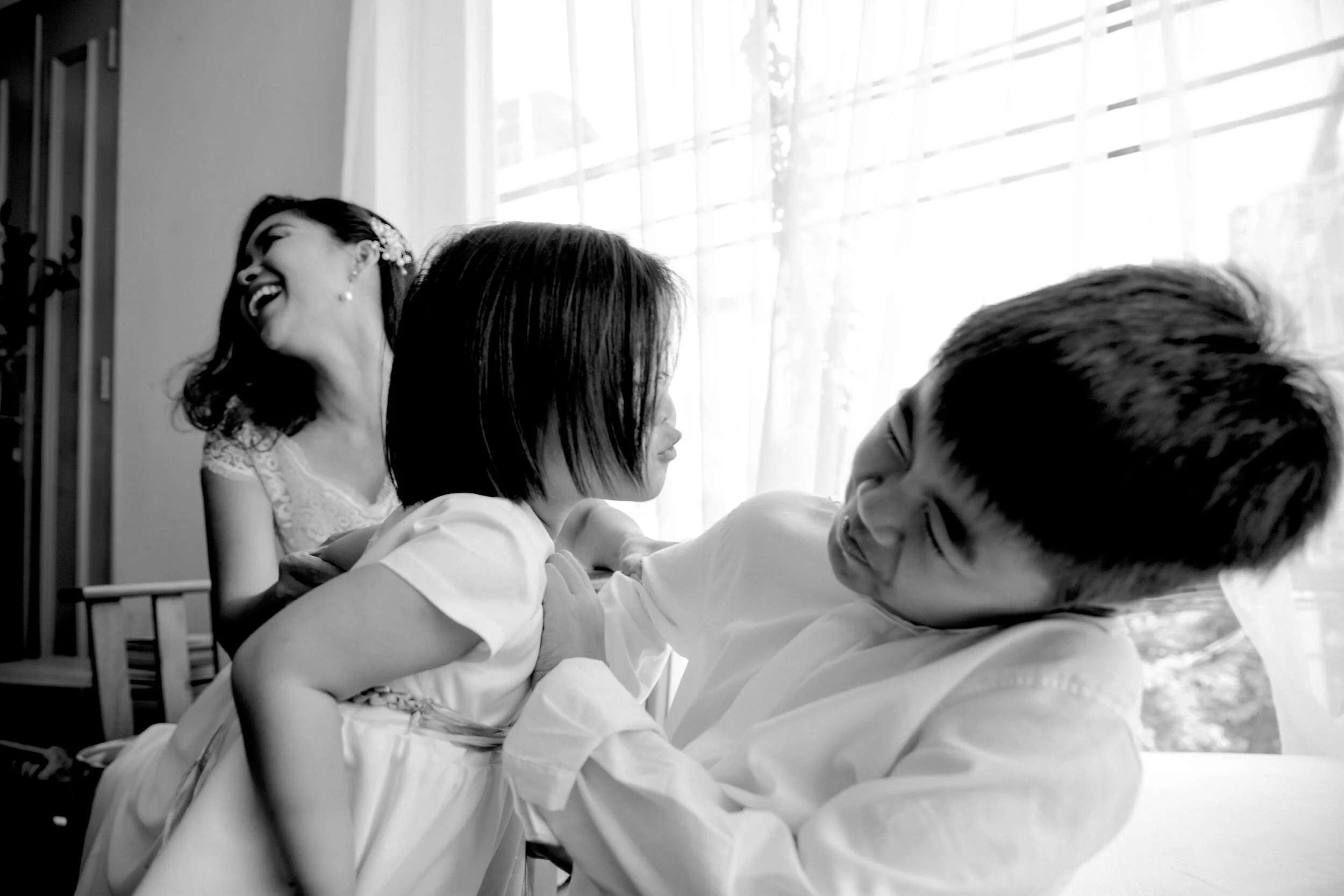 ChiTramFamilyPortrait_00057.jpg