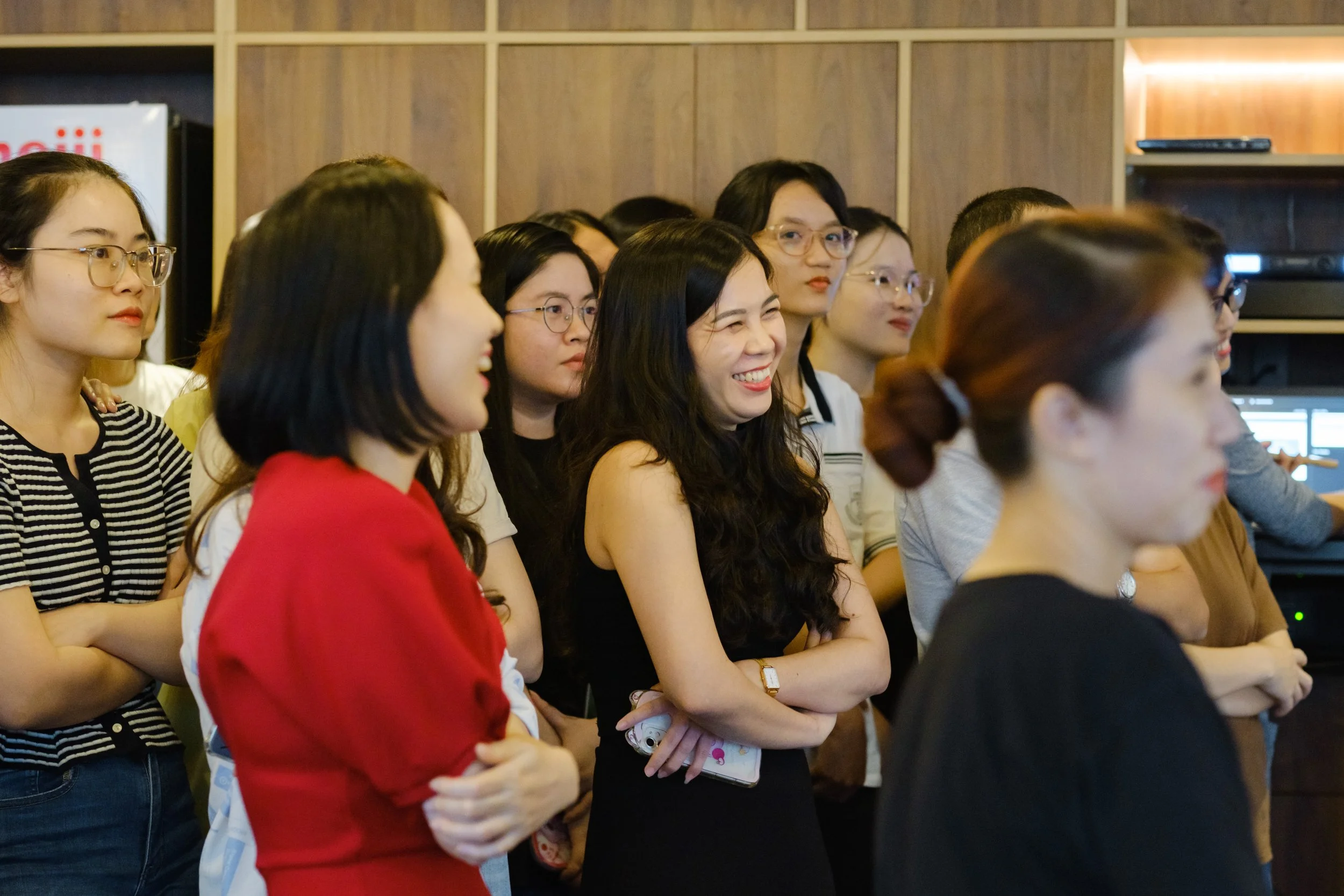Town Hall Meeting PERSOLKELLY Vietnam — Pham Si Luan Photography (6)