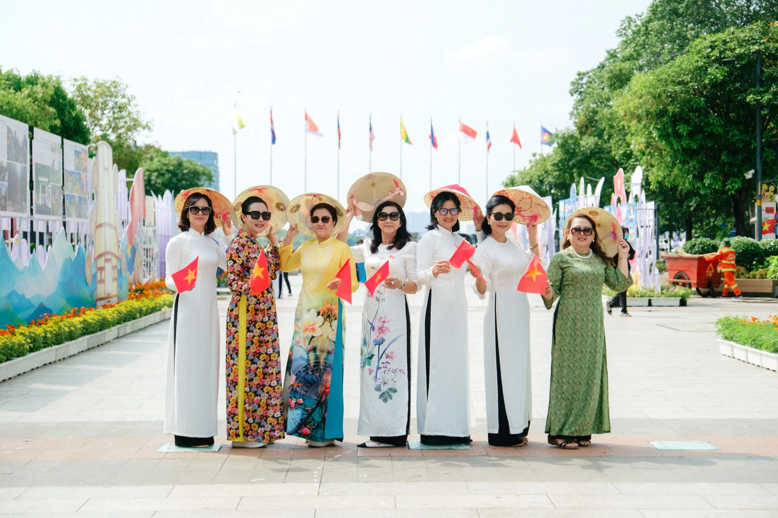 Saigon Ladies Photo Walk — Pham Si Luan Photography (14)