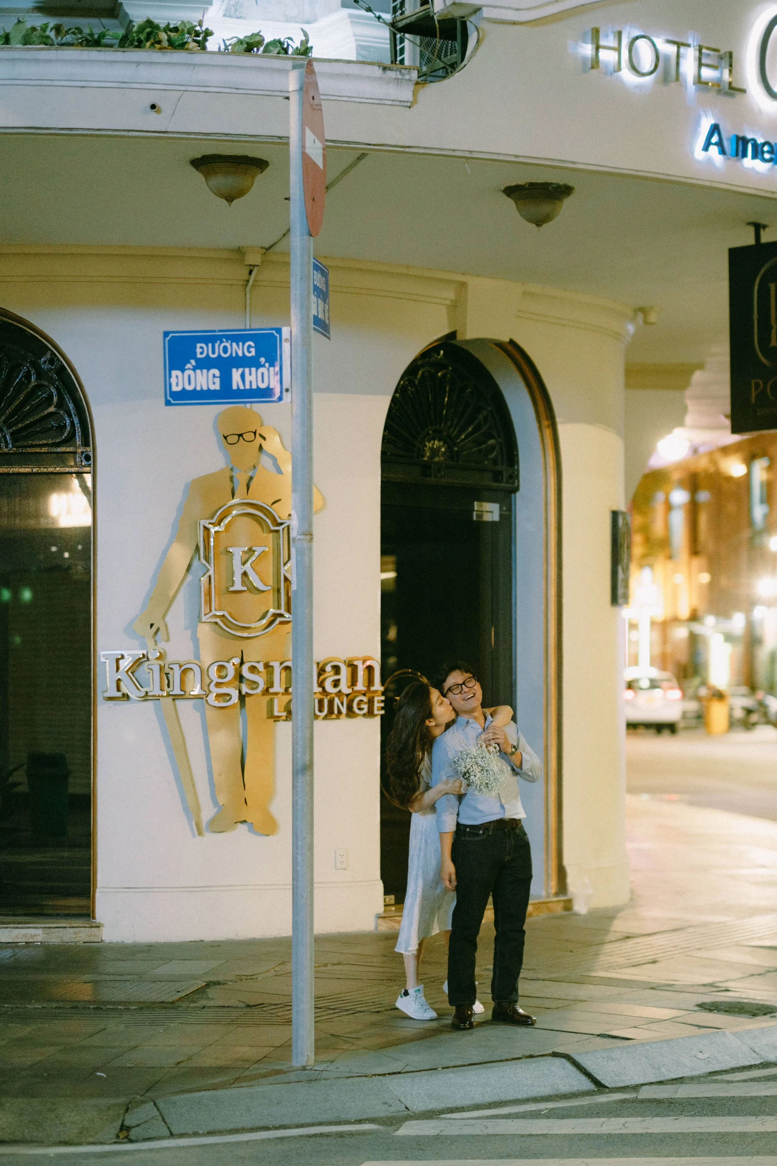 Tú & Ái, Night Session in Sài Gòn — Pham Si Luan Photography (30)