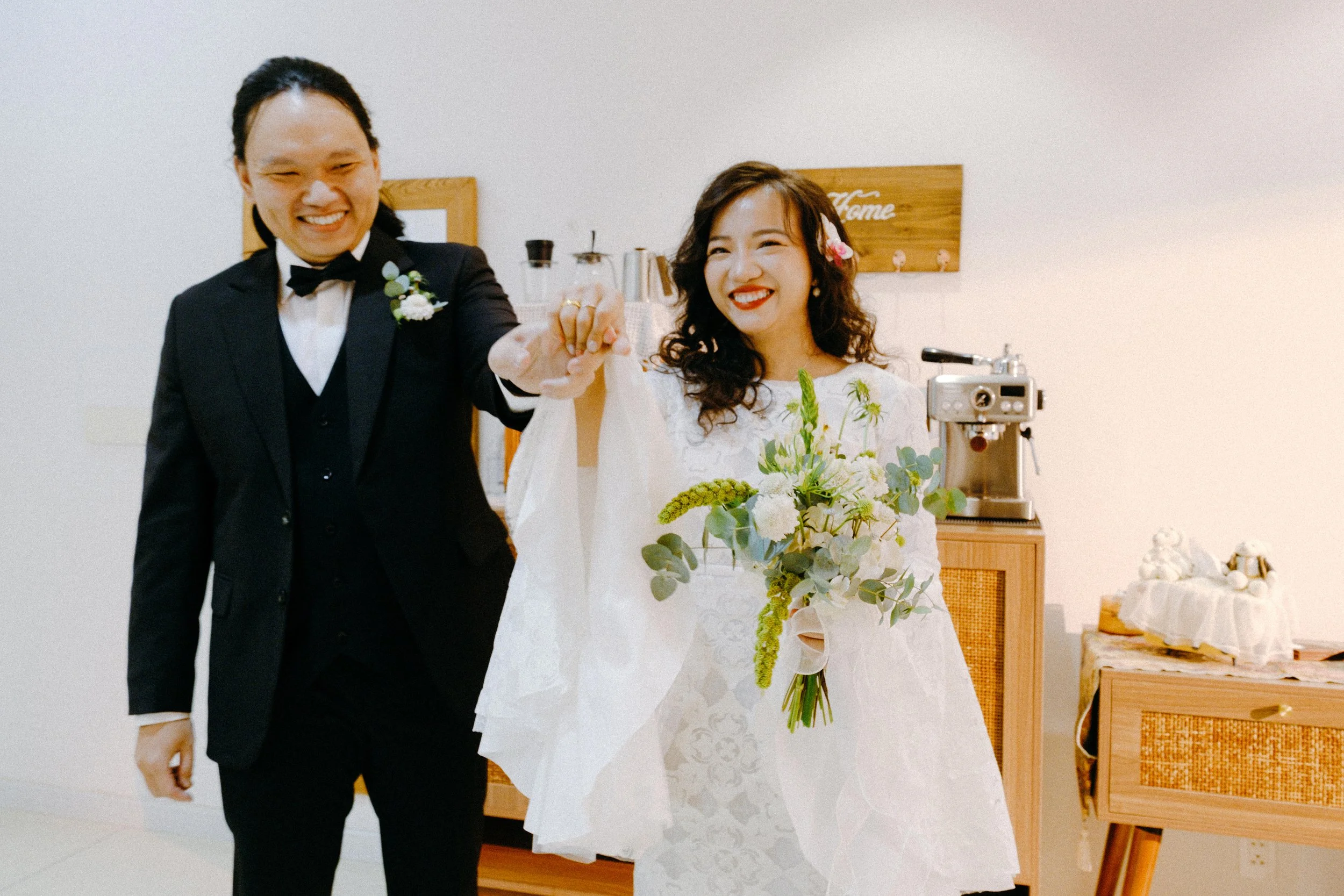Thảo & Lâm, Pre-wedding Session at Home in Sài Gòn — Pham Si Luan Photography (76)