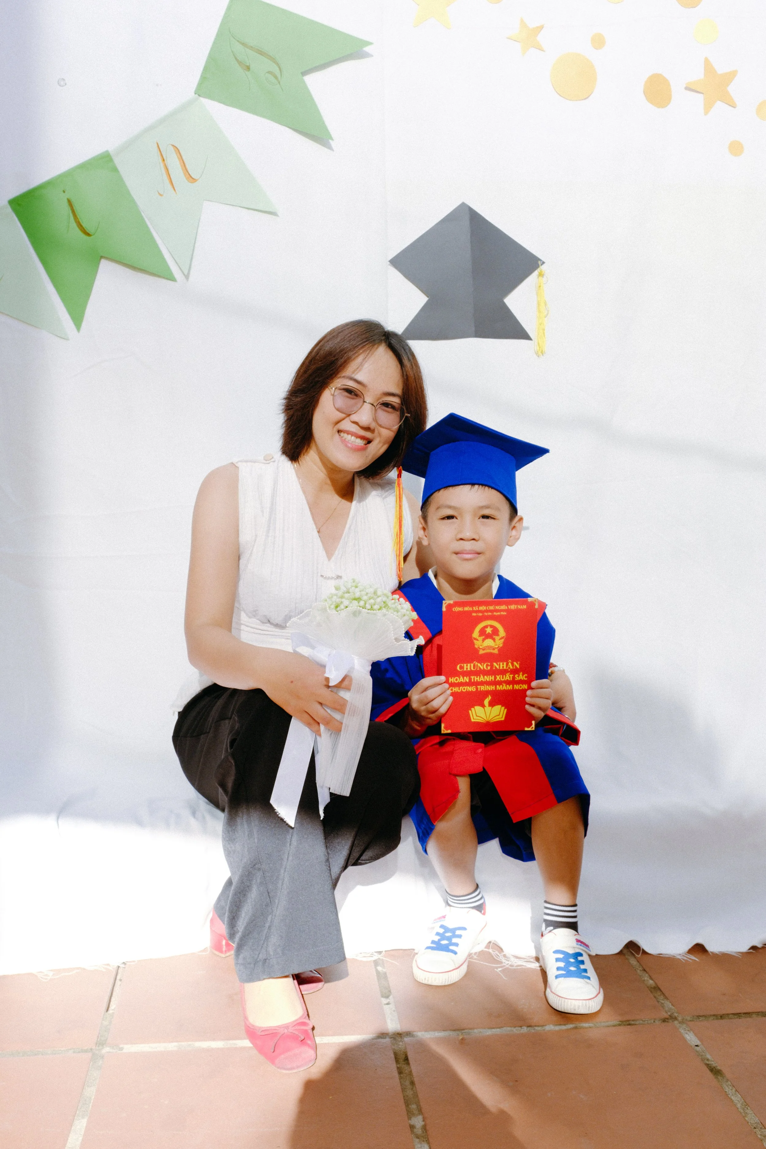 Spring Montessori Kindergarten Graduation Session — Pham Si Luan Photography (20)