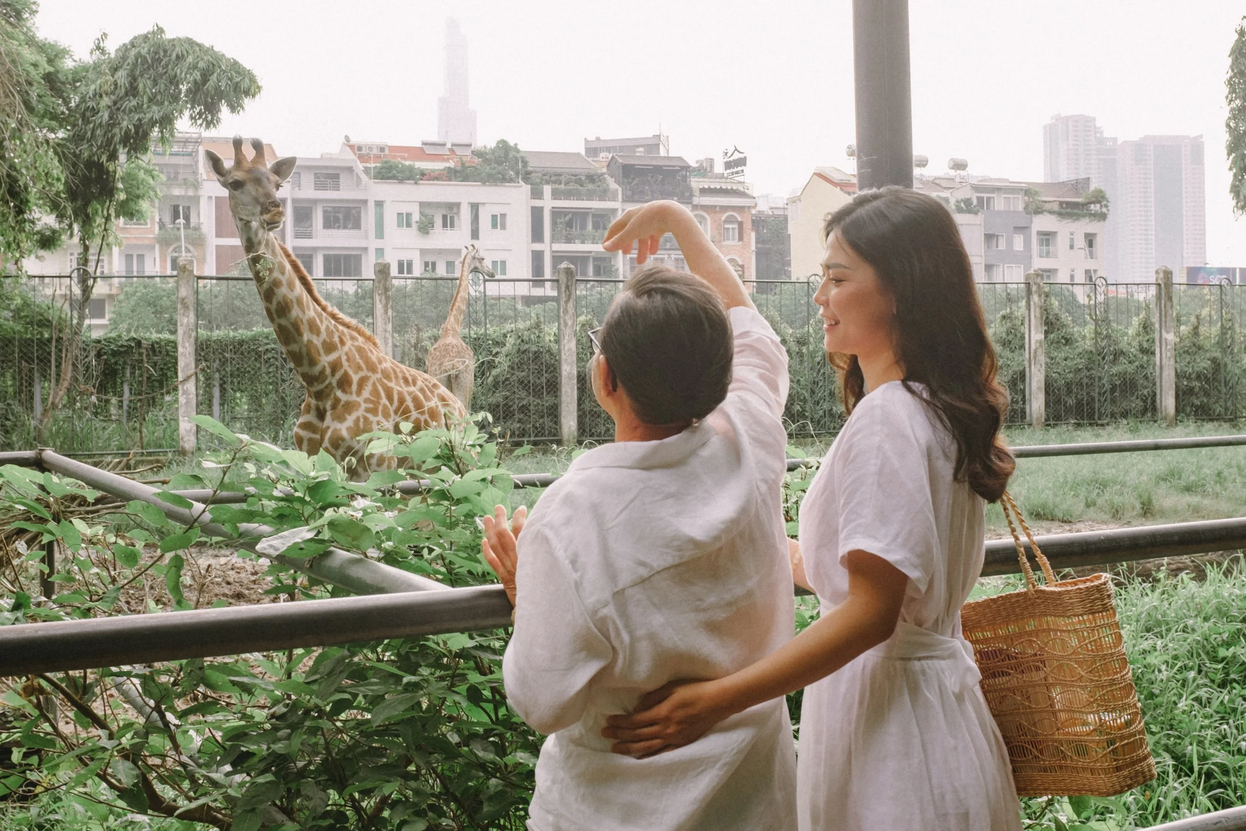 Chị Trang & Cô Năm — Pham Si Luan Photography (3)