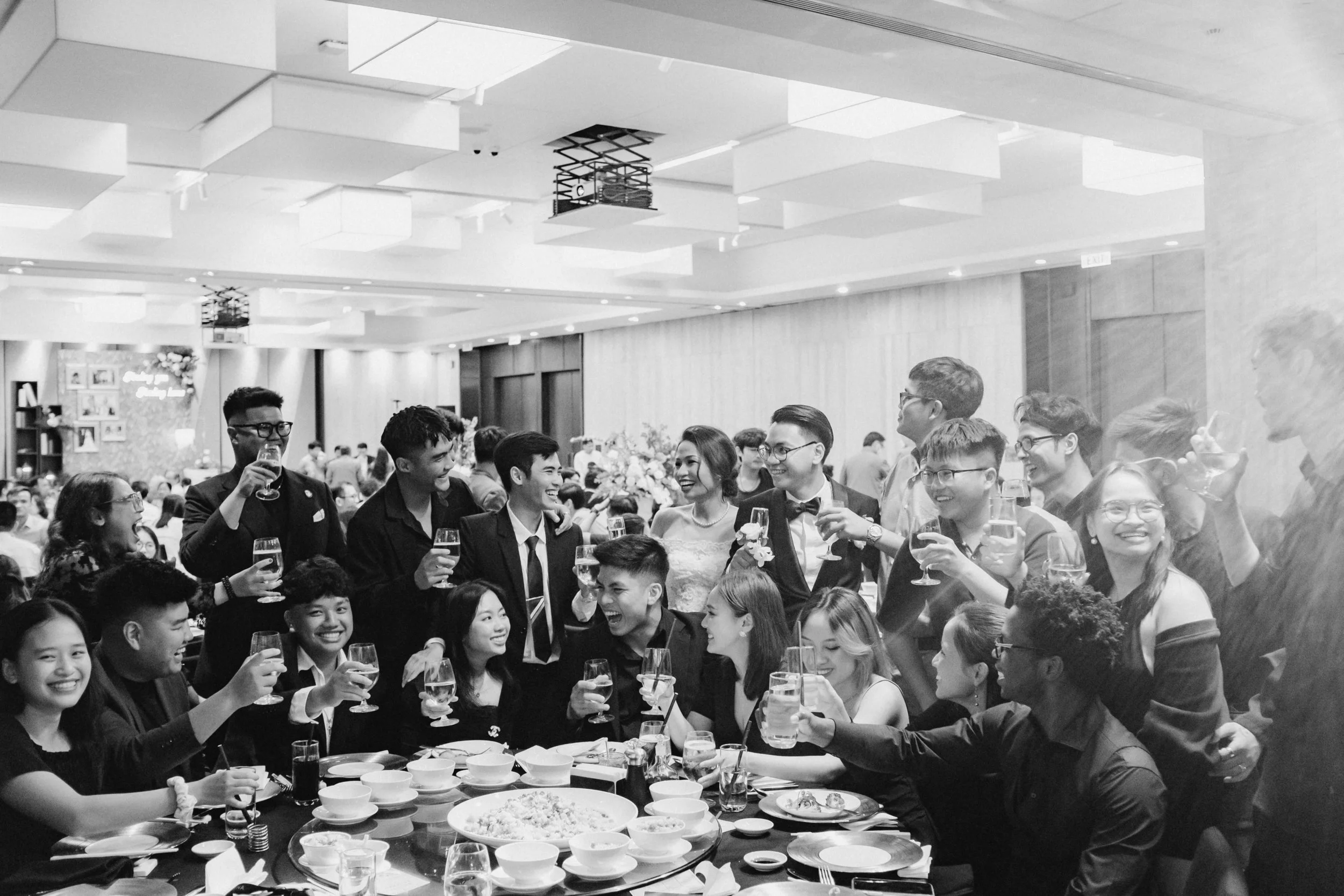 Kim Anh & Tuân, Wedding Day in Sài Gòn — Pham Si Luan Photography (84)